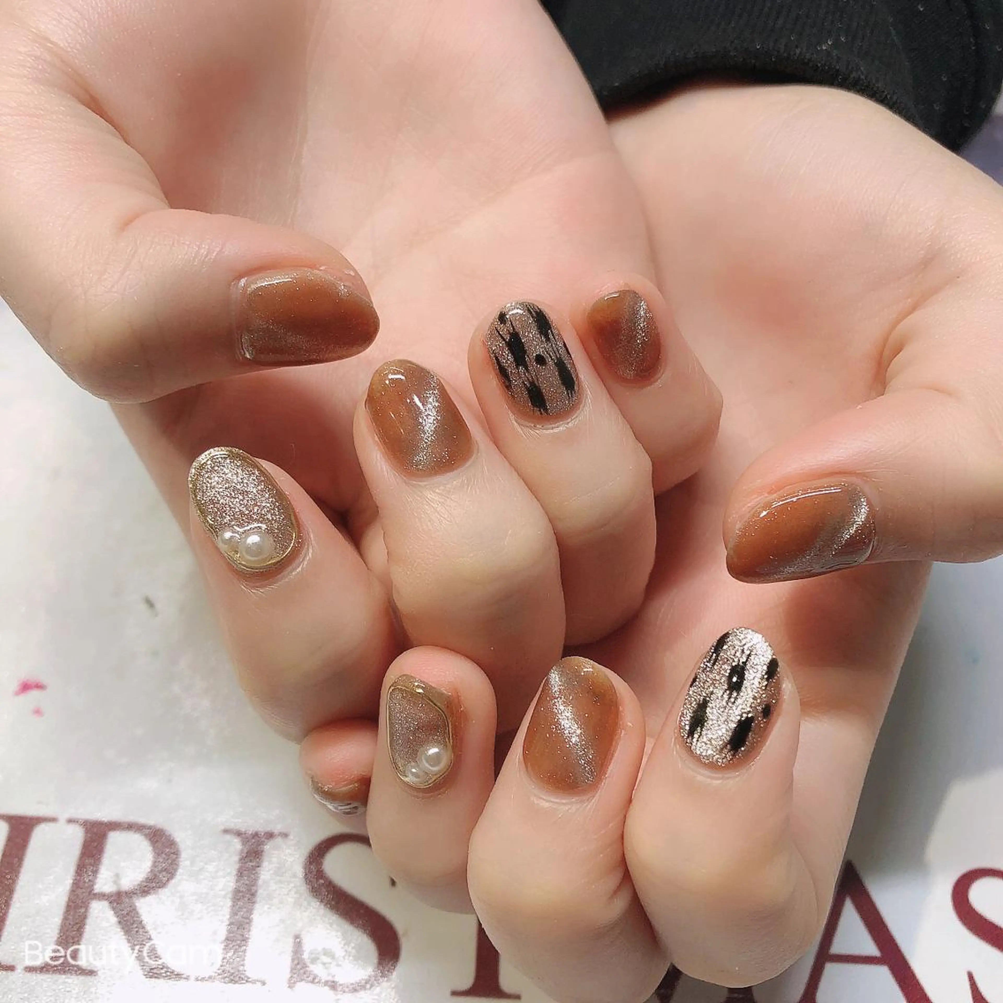 ネイル ガレンドウ 白澤 愛子のネイルデザイン