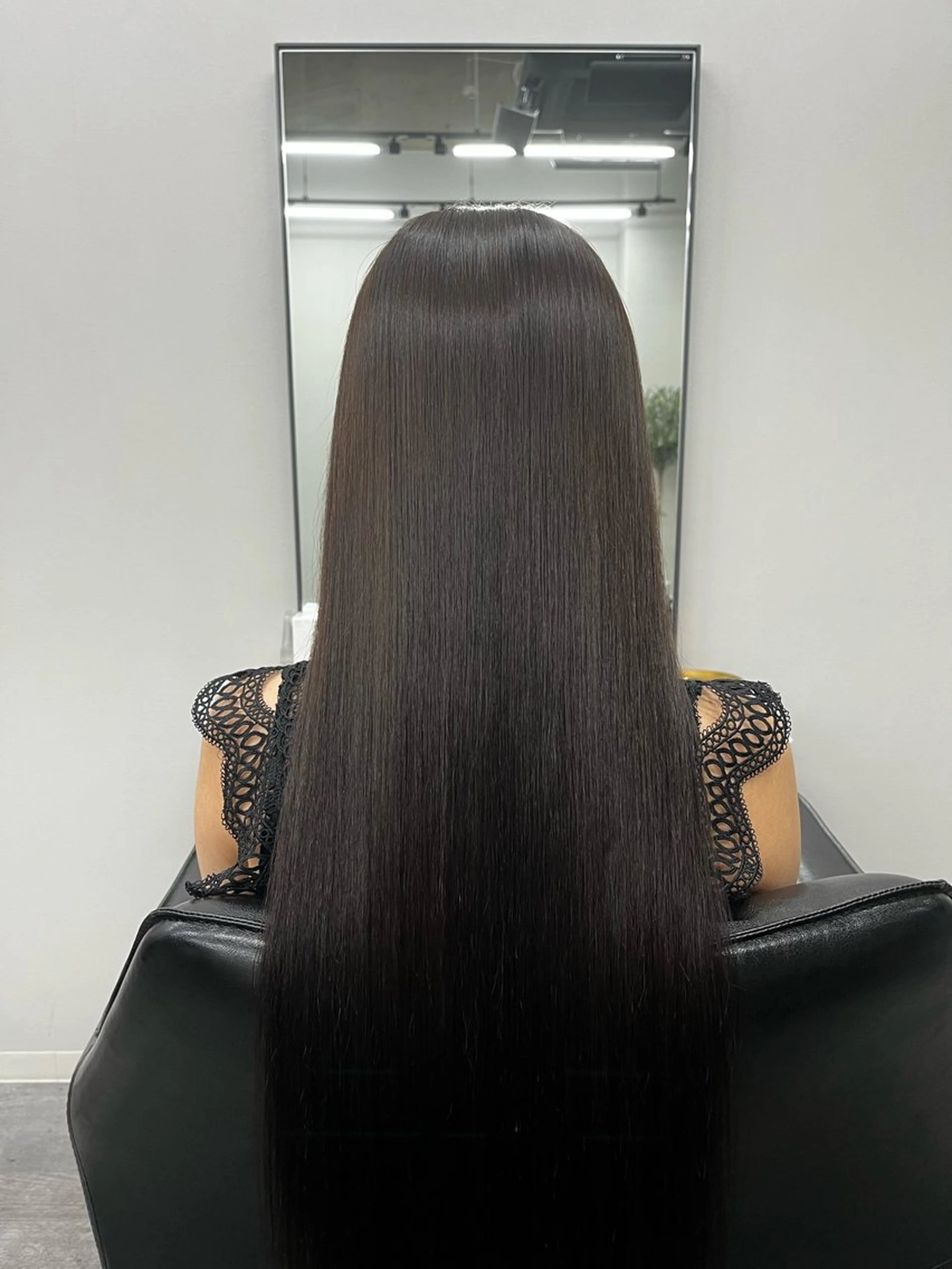 カラー 坂井 内飛のヘアスタイル