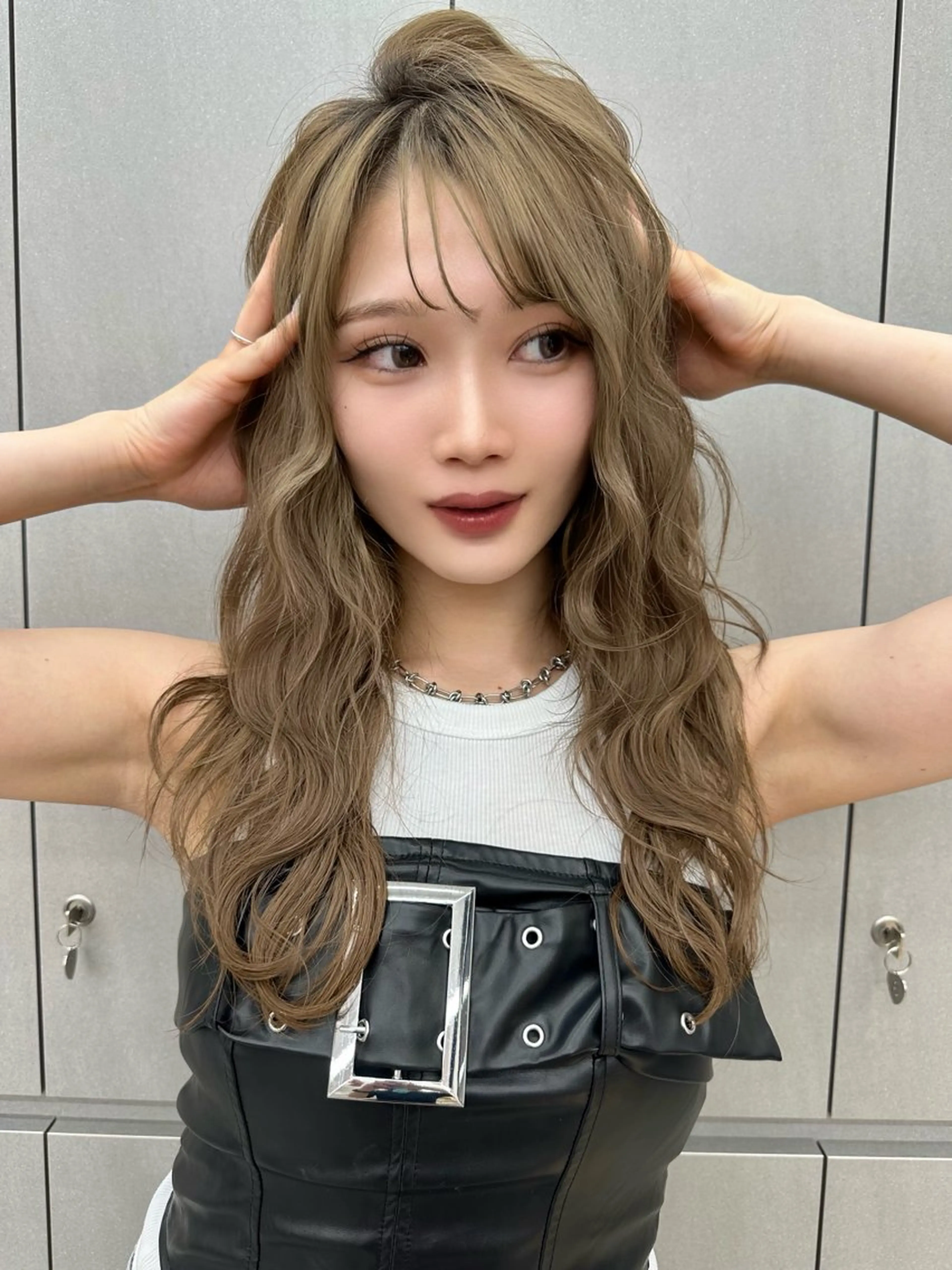 ロング ヘアカラー 【lond】🩶 Marinのヘアスタイル