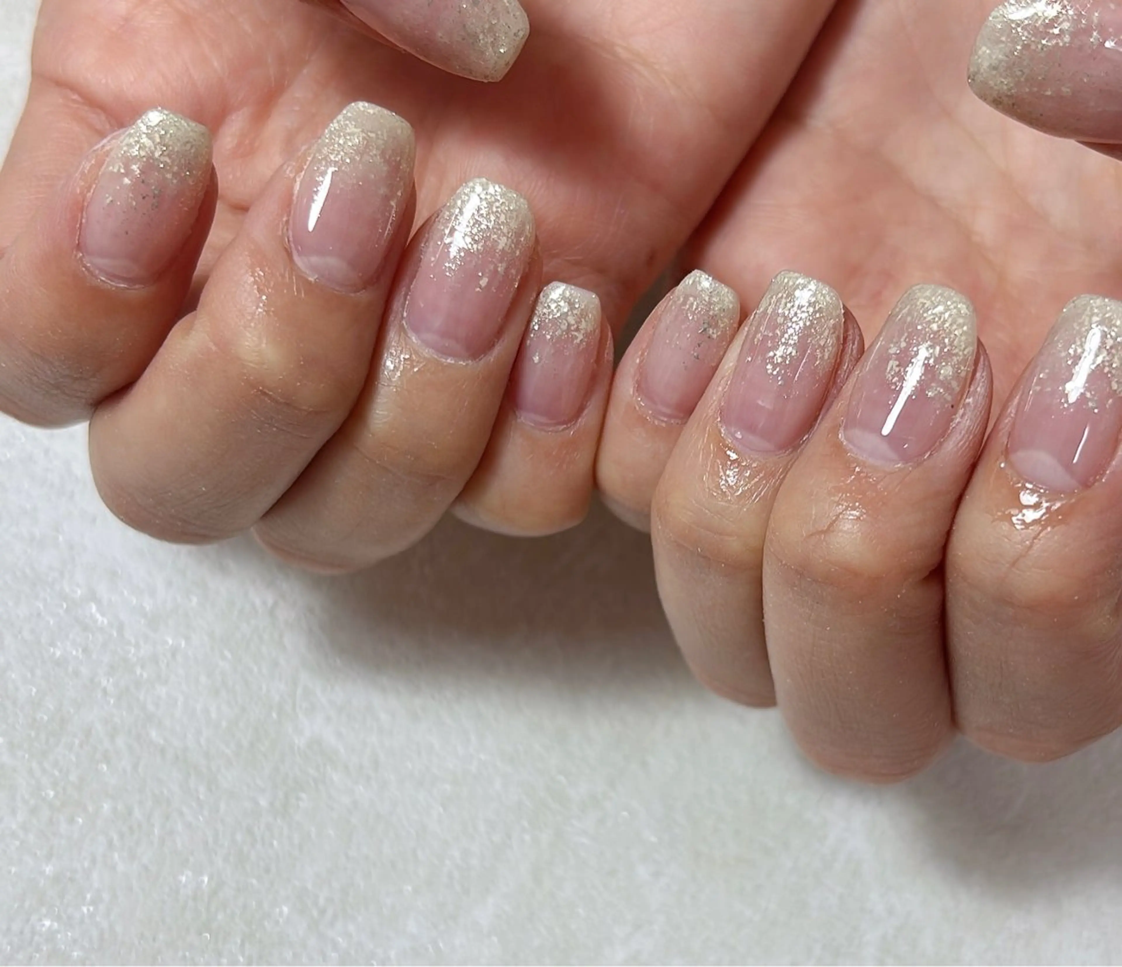 ネイル オーロラネイル フットネイル フレンチネイル ジェルネイル グラデーション ハンドネイル mogunail &blowのネイルデザイン