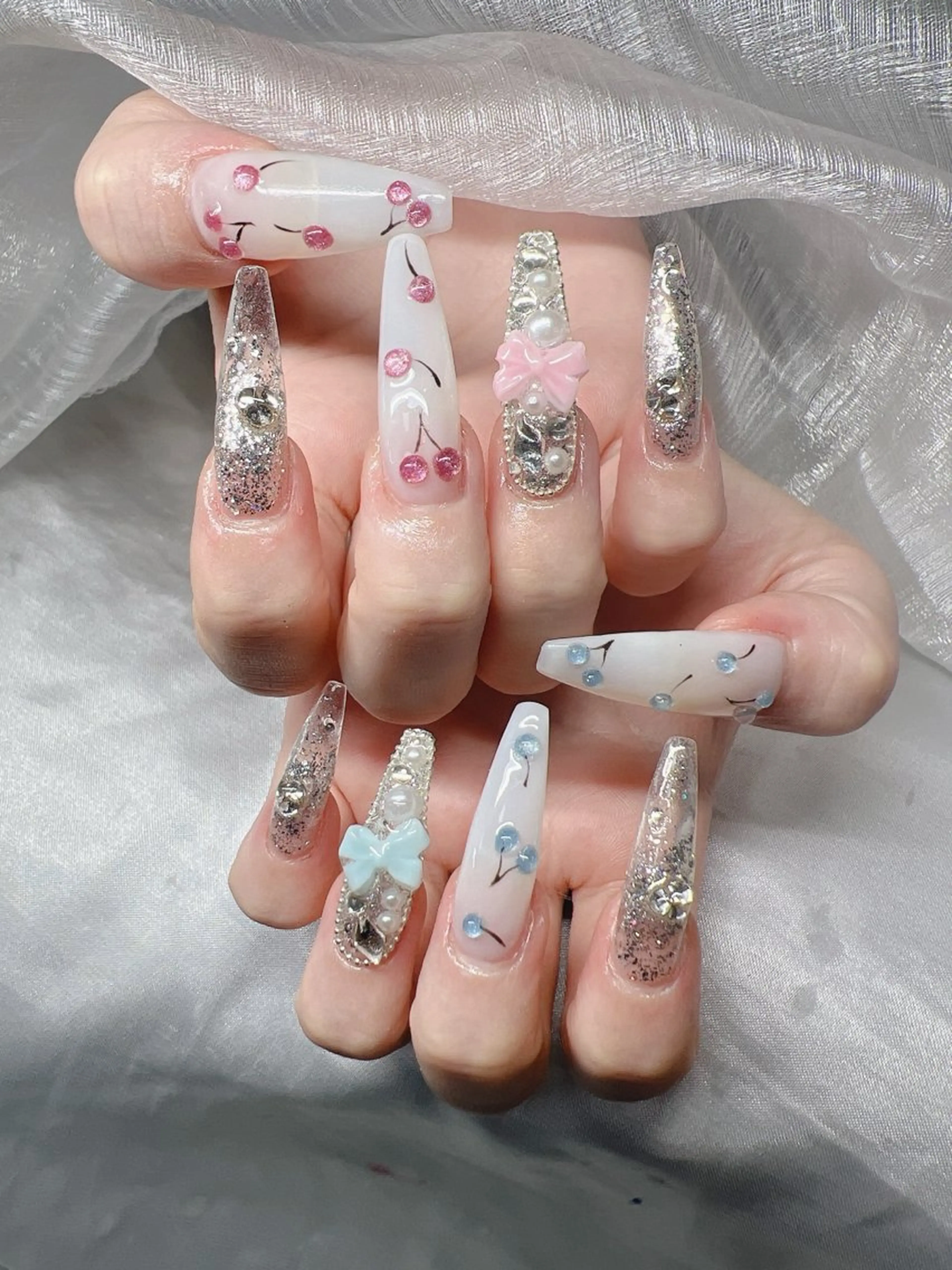 ネイル ハンドネイル Lee Nailsのネイルデザイン