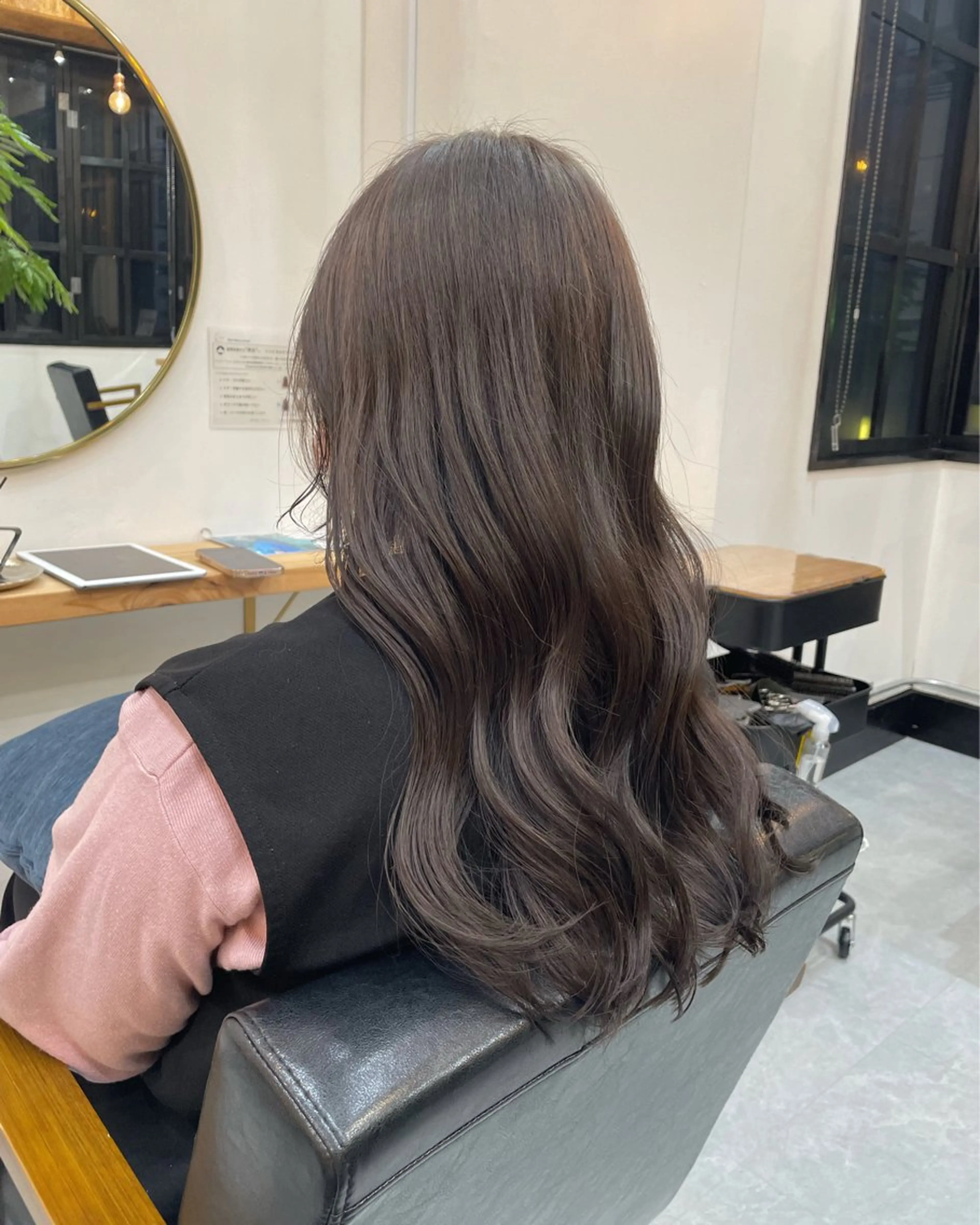 ロング カラー 高梨 菜々のヘアスタイル