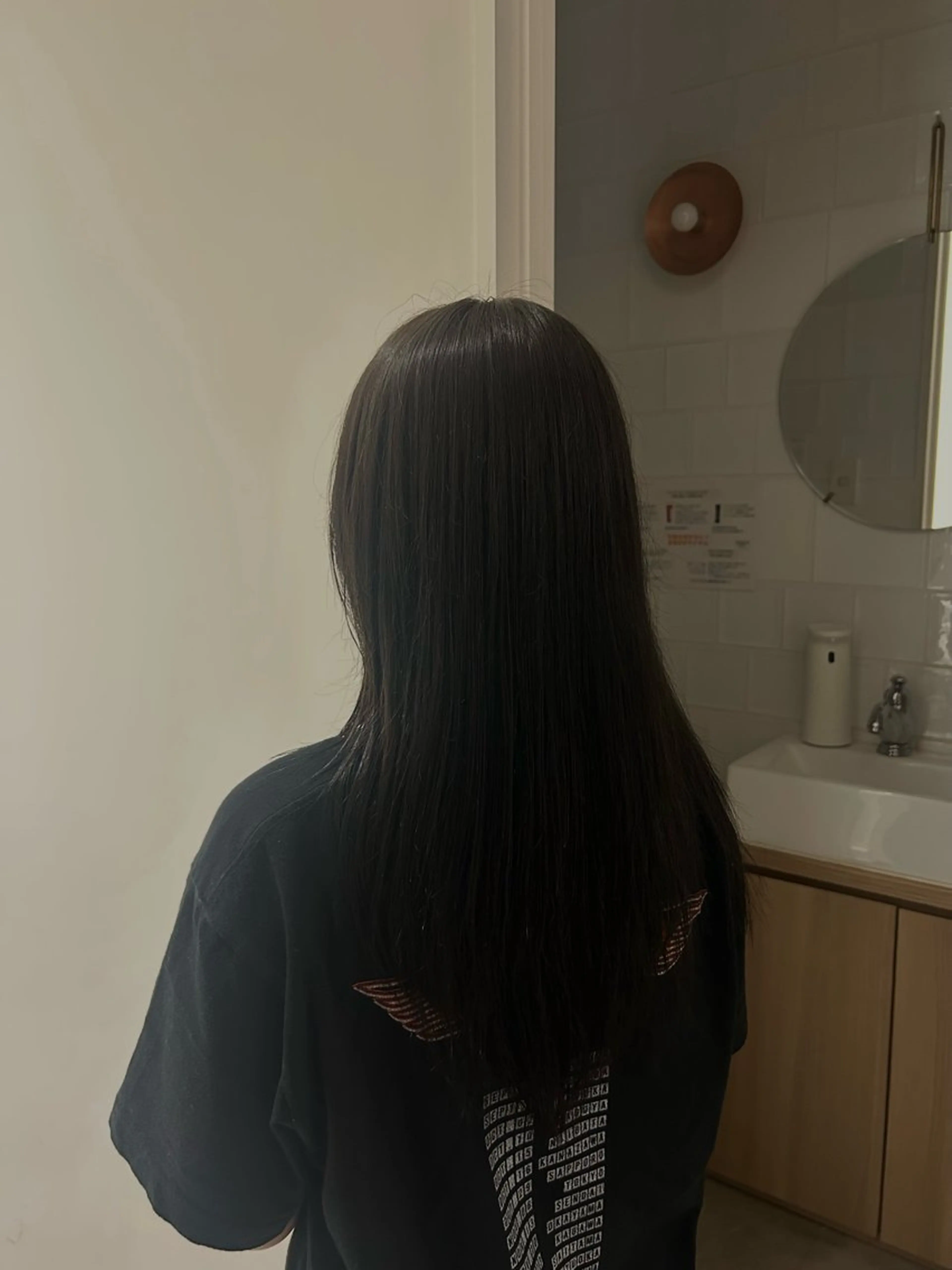 ロング カラー 黒髪 Nanami🧸🤍 ワンカラーモデル募集のヘアスタイル
