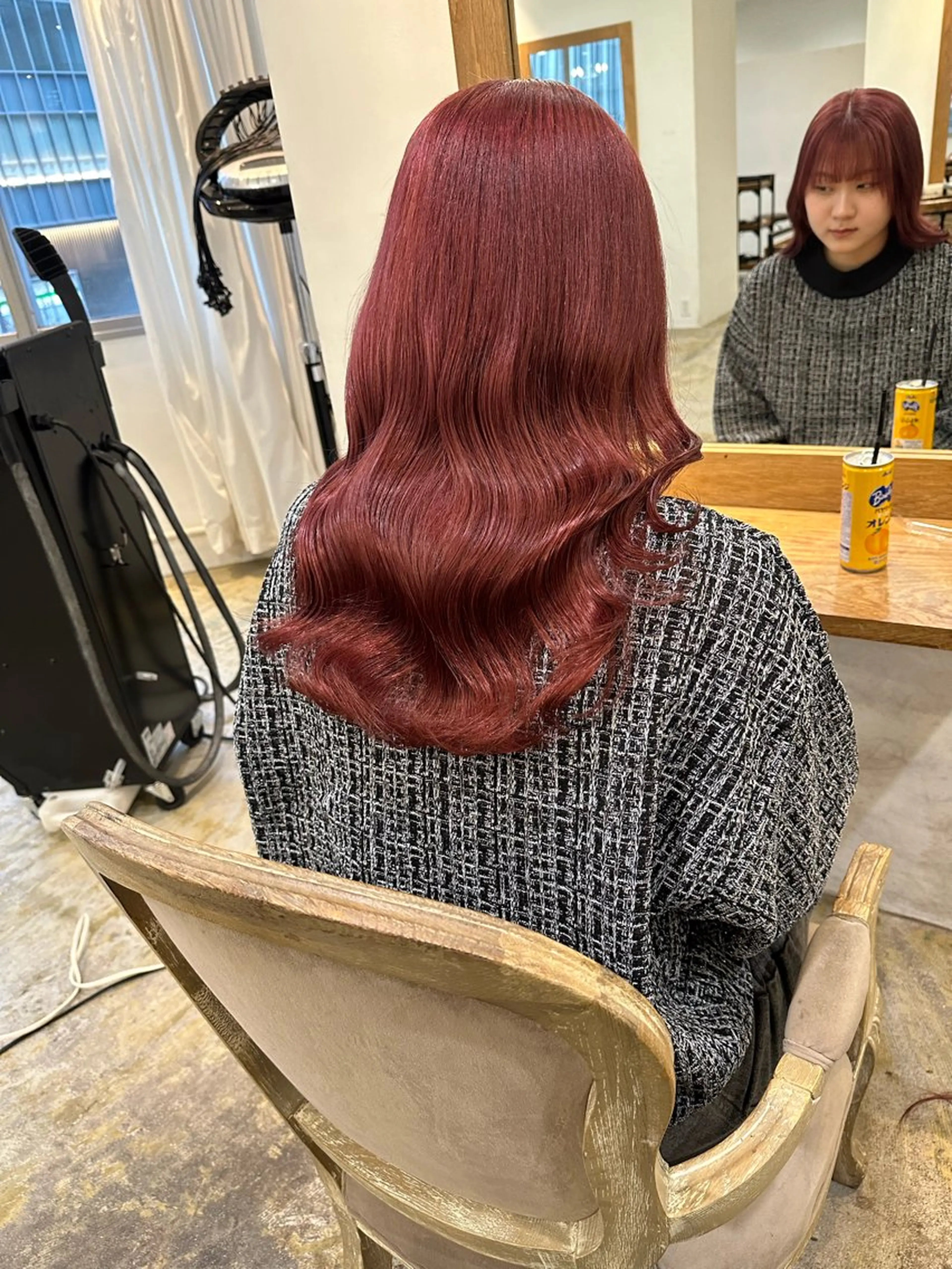 カラー ニシノ フウカのヘアスタイル