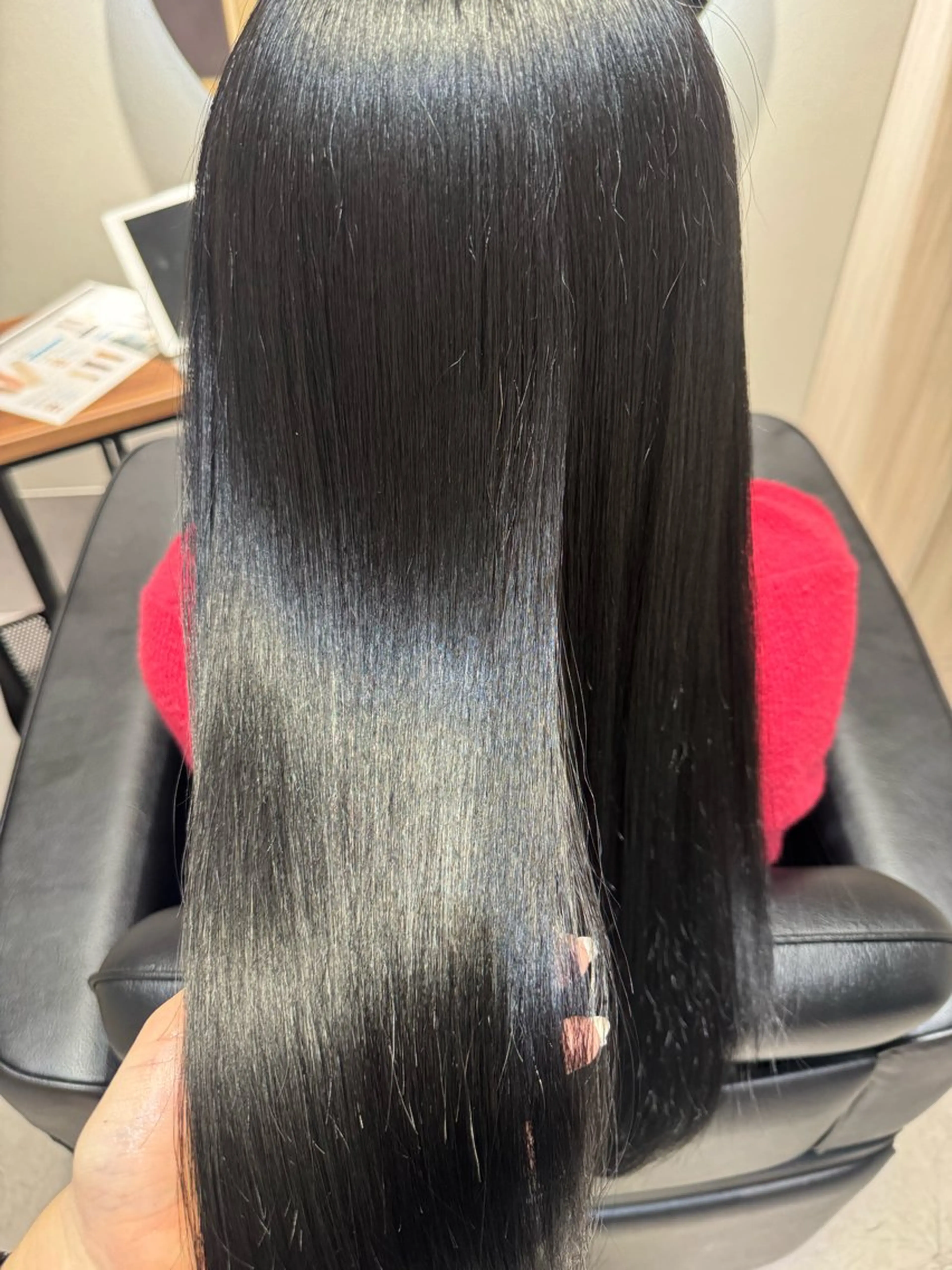 ロング トリートメント カット ヘアカラー トリートメント NAVY 橋本心 縮毛矯正のヘアスタイル