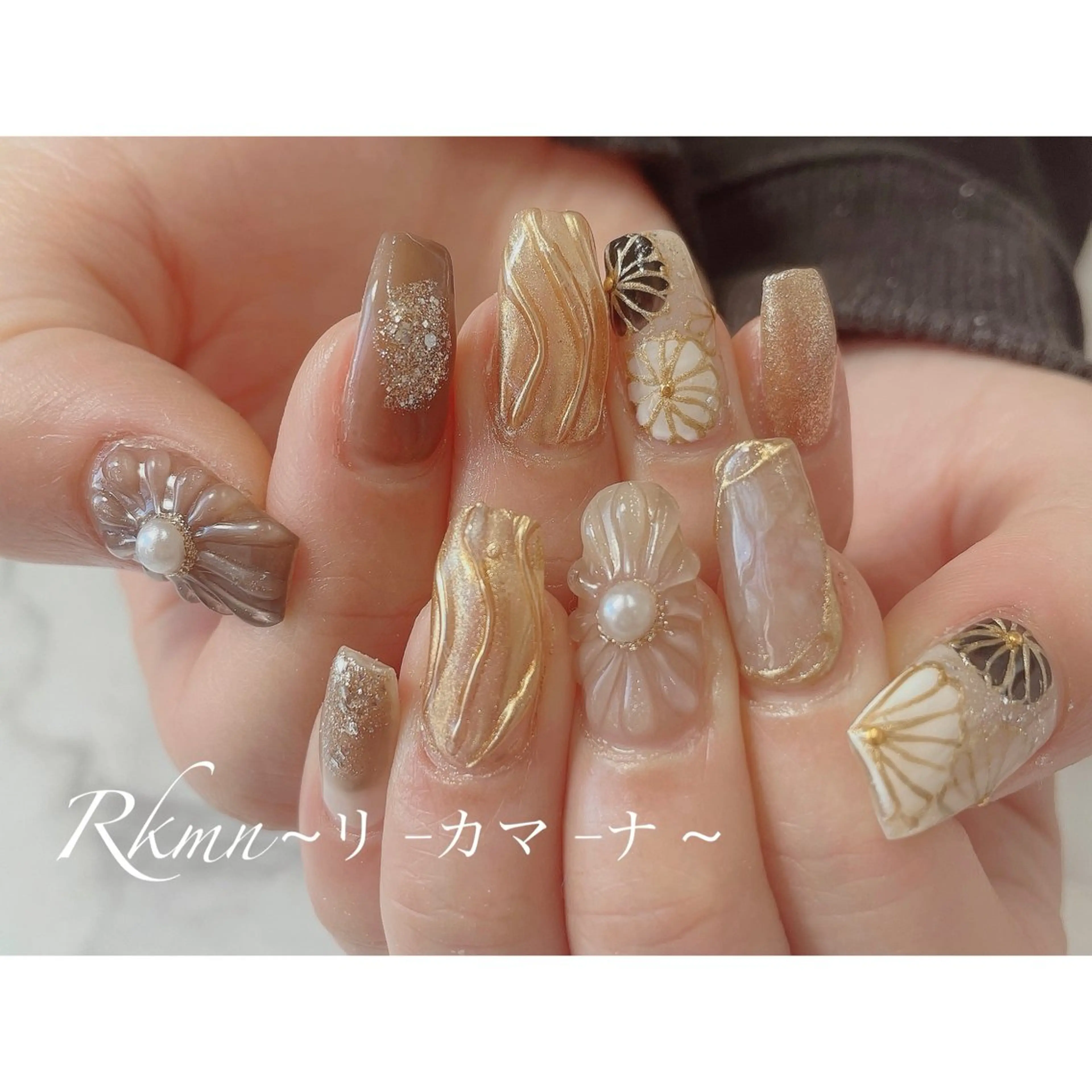 ネイル アートネイル フラワーネイル ミラーネイル ぷっくりネイル 春ネイル ハンドネイル フットネイル ハンドケア Rkmn ~リ-カマ-ナ~のネイルデザイン