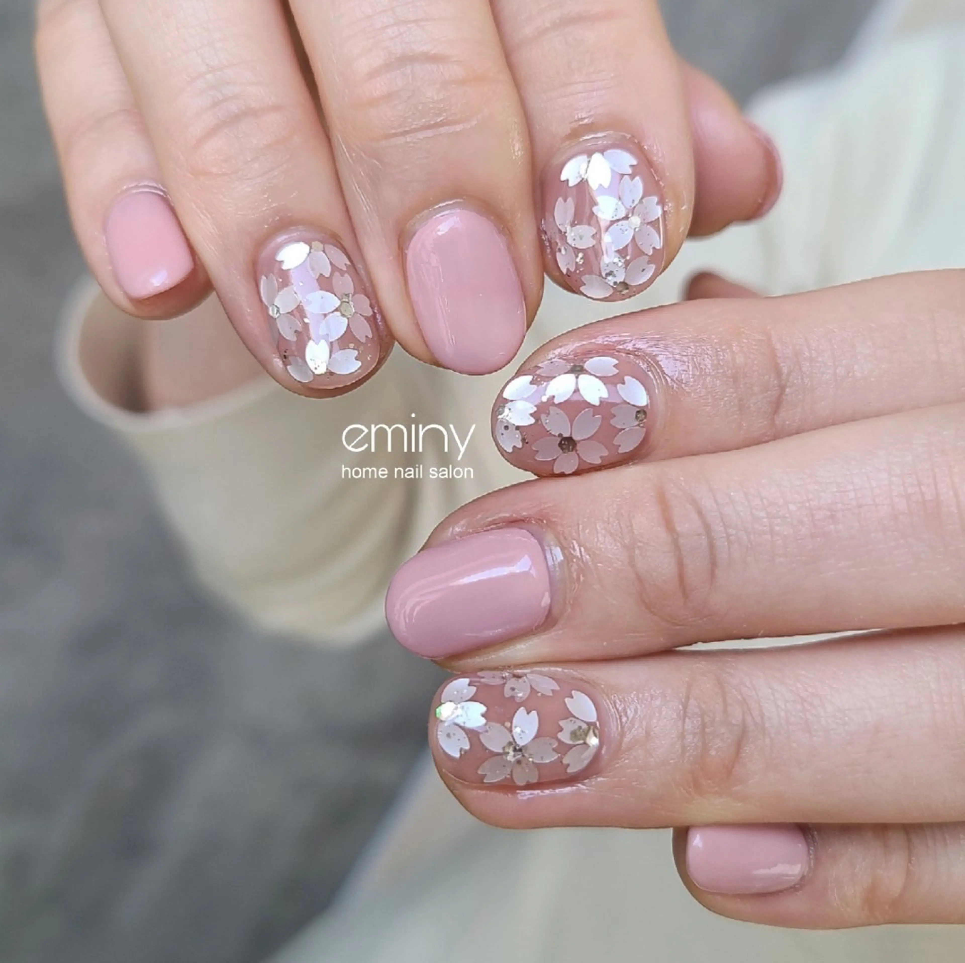 ネイル 桜ネイル フラワーネイル ジェルネイル 韓国ネイル オフィスネイル ハンドネイル nail salon  eminyのネイルデザイン
