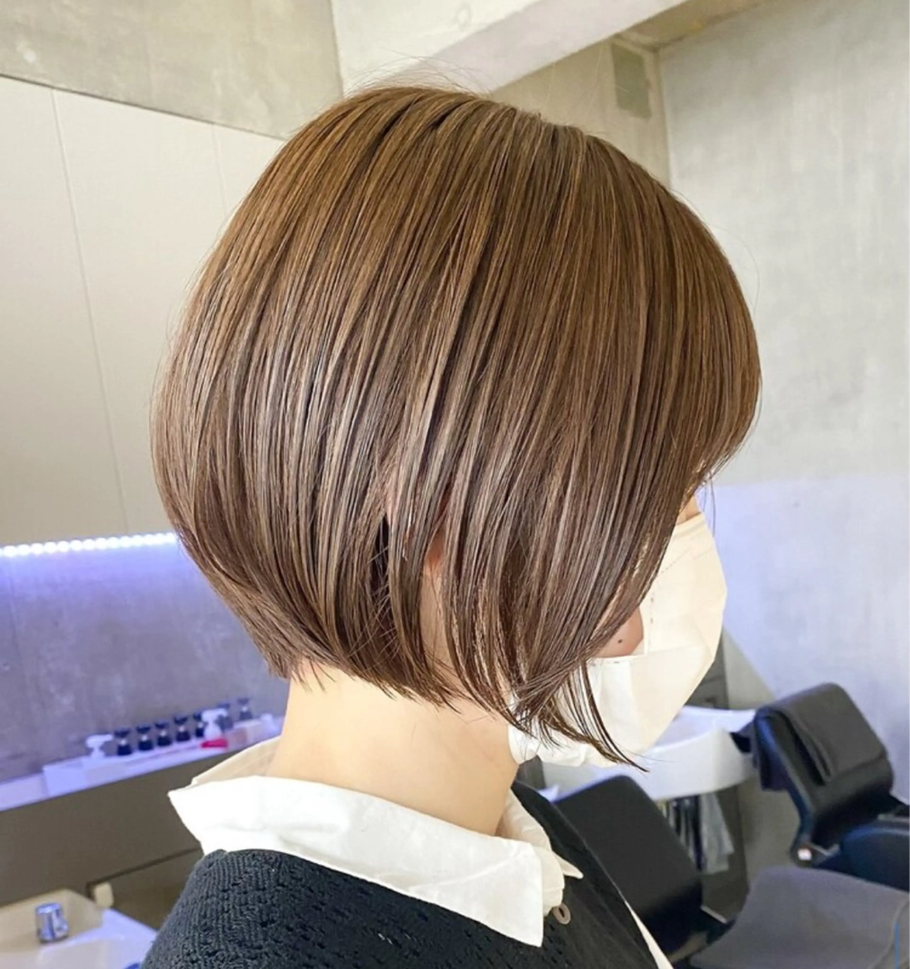 ショート カラー 内藤 友香のヘアスタイル