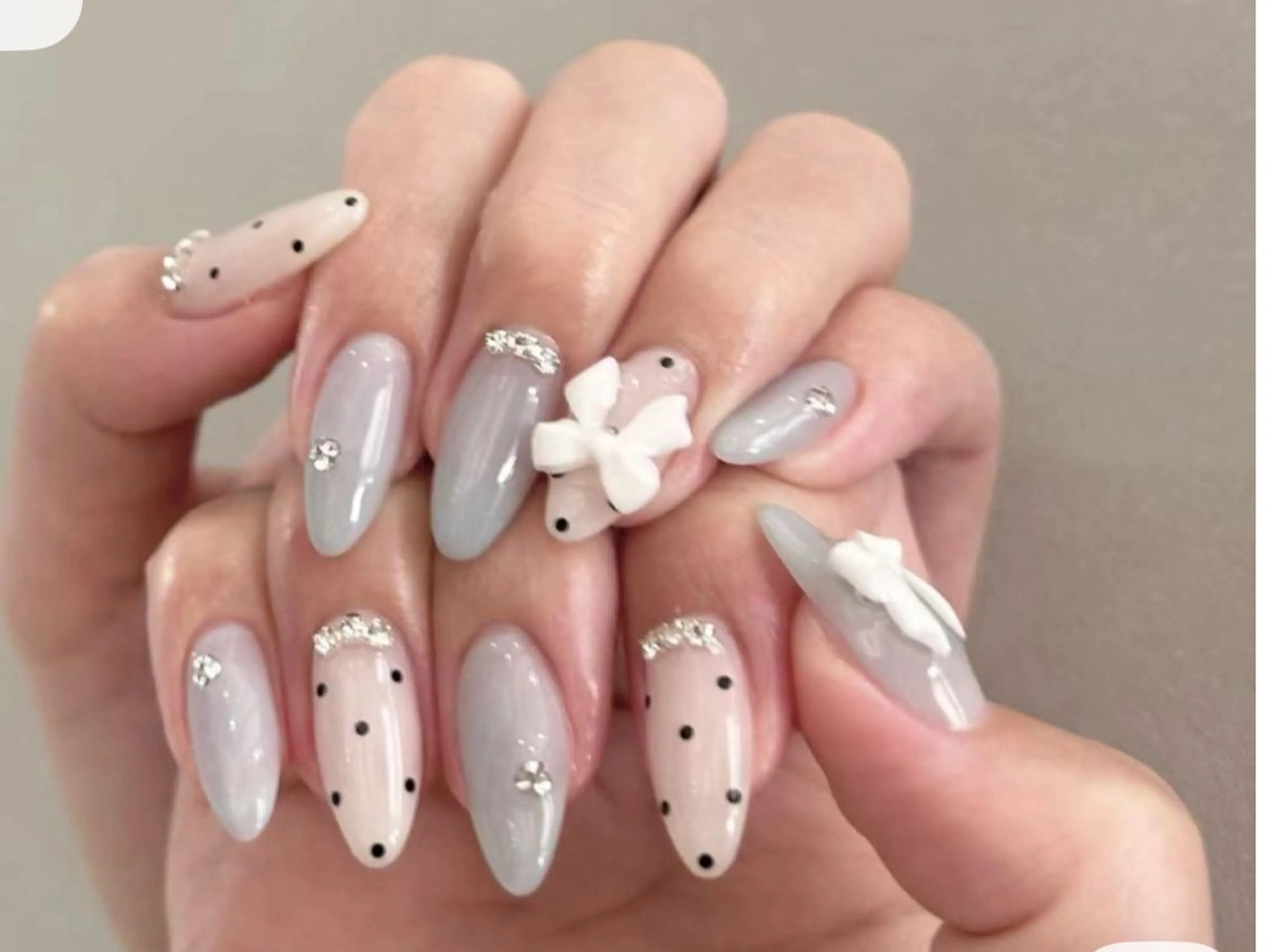 ネイル アートネイル 長さ出し ジェルネイル マグネットネイル ニュアンスネイル Kanao_ CloudyChanのネイルデザイン