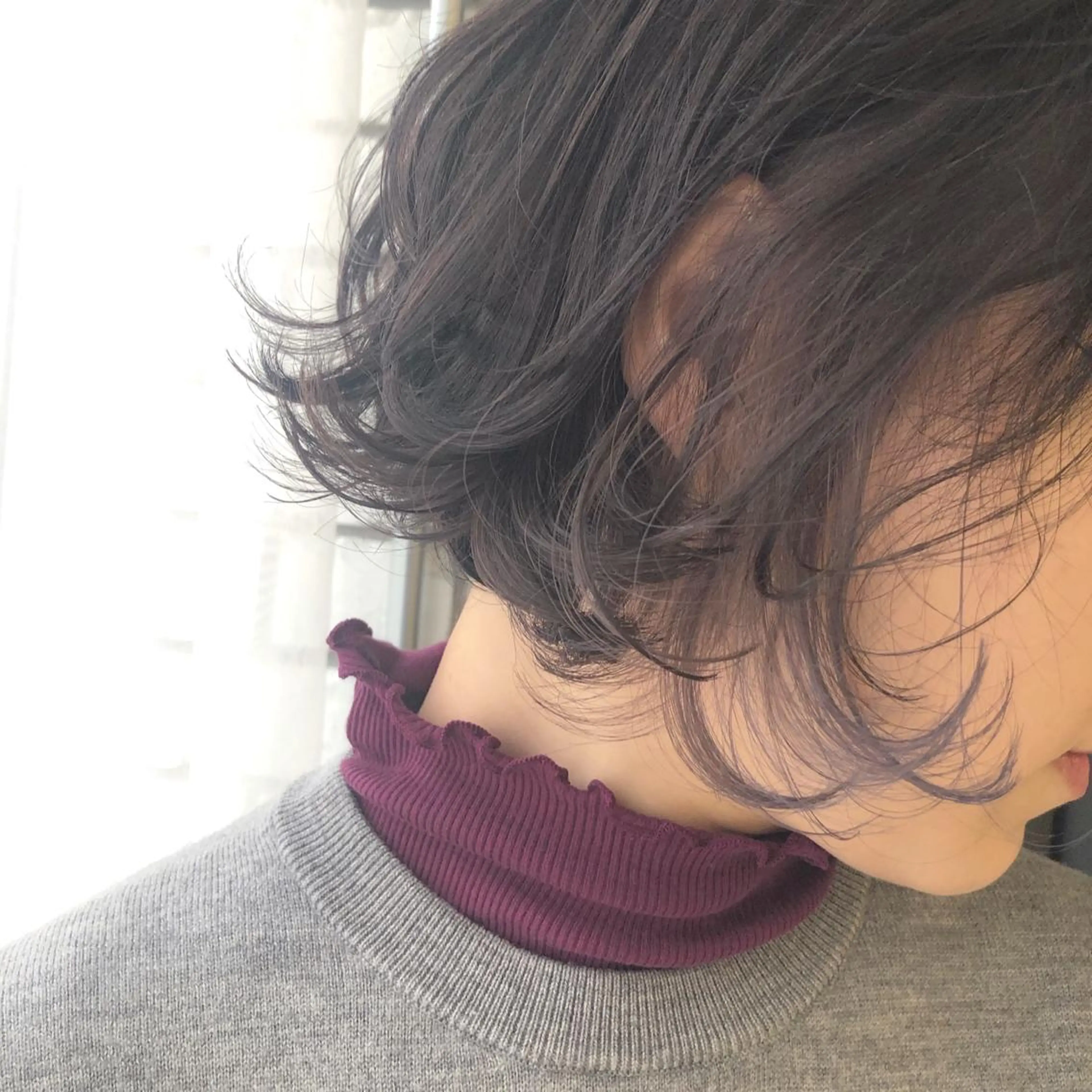 ショート カラー ショートボブ グレージュ パープルカラー ボブ くせ毛 ORIKA 美容室のヘアスタイル