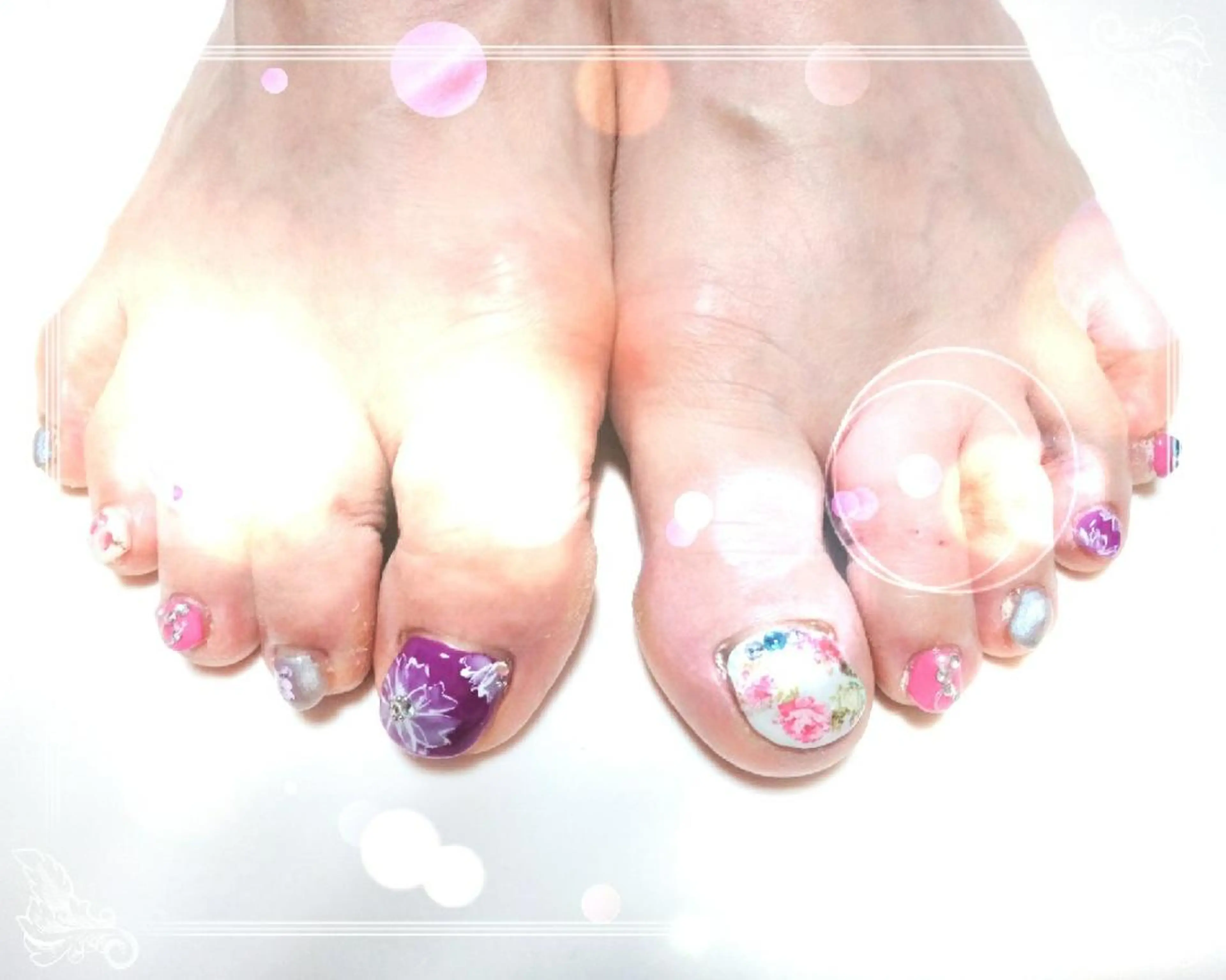 ネイル フットネイル エステとネイル ローズコンフォートのネイルデザイン