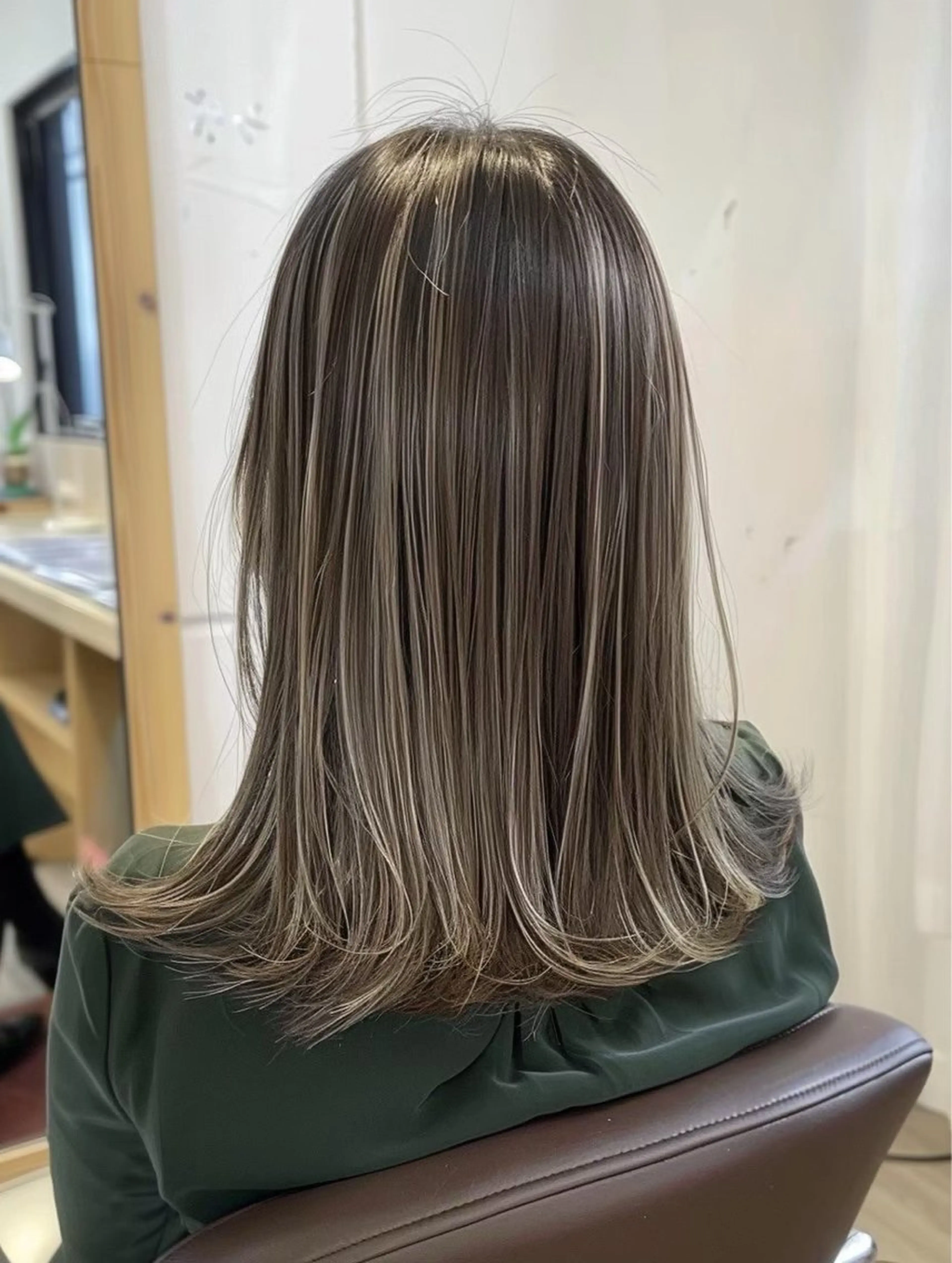 セミロング カラー パーマ ヘアアレンジ メンズ キッズ ヘアカラー EnBlesS西宮 マンツーマン神道有基のヘアスタイル