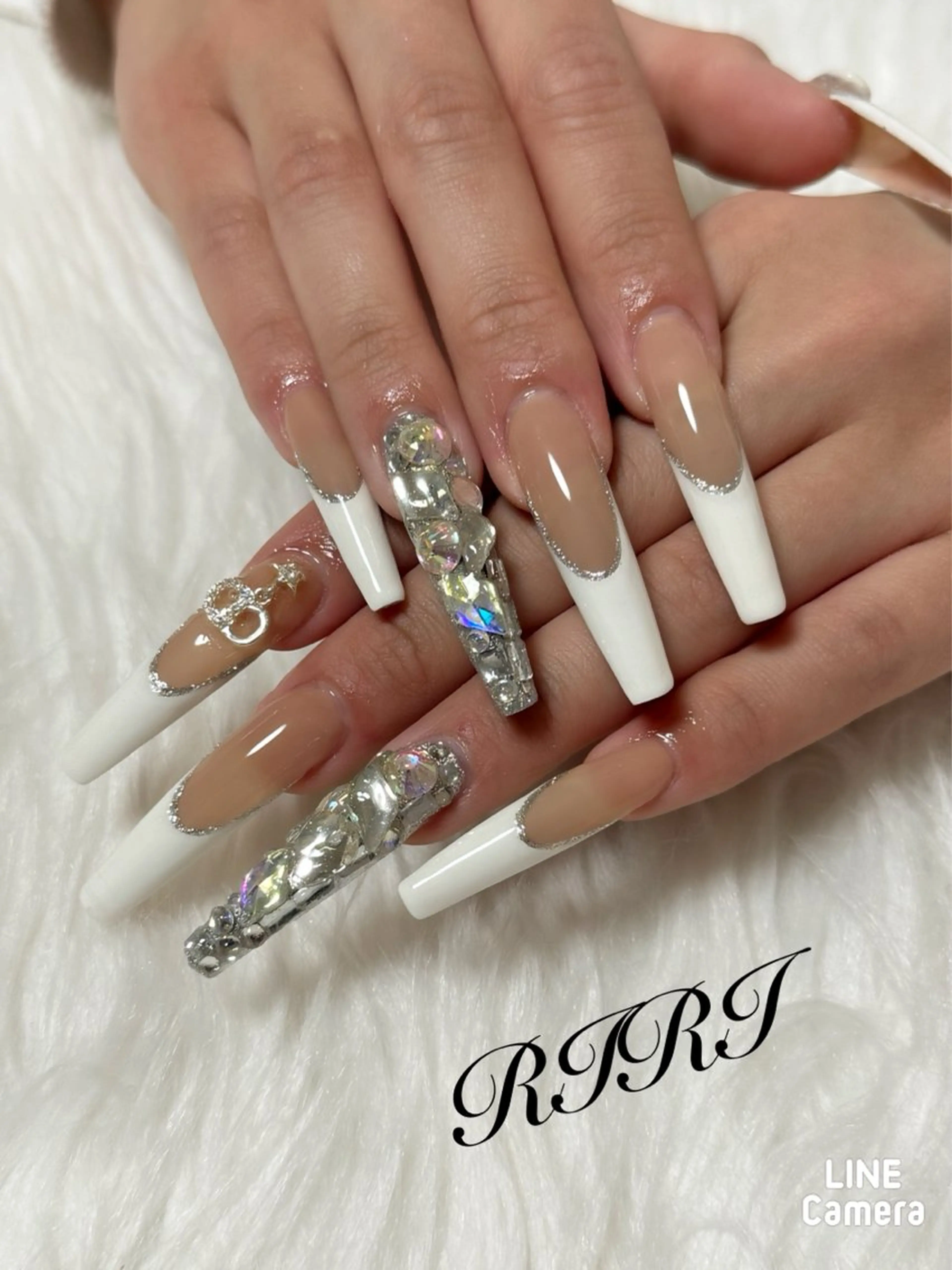 ネイル フレンチネイル ジェルネイル ロングネイル スカルプネイル シンプルネイル ハンドネイル riri オーナーのネイルデザイン