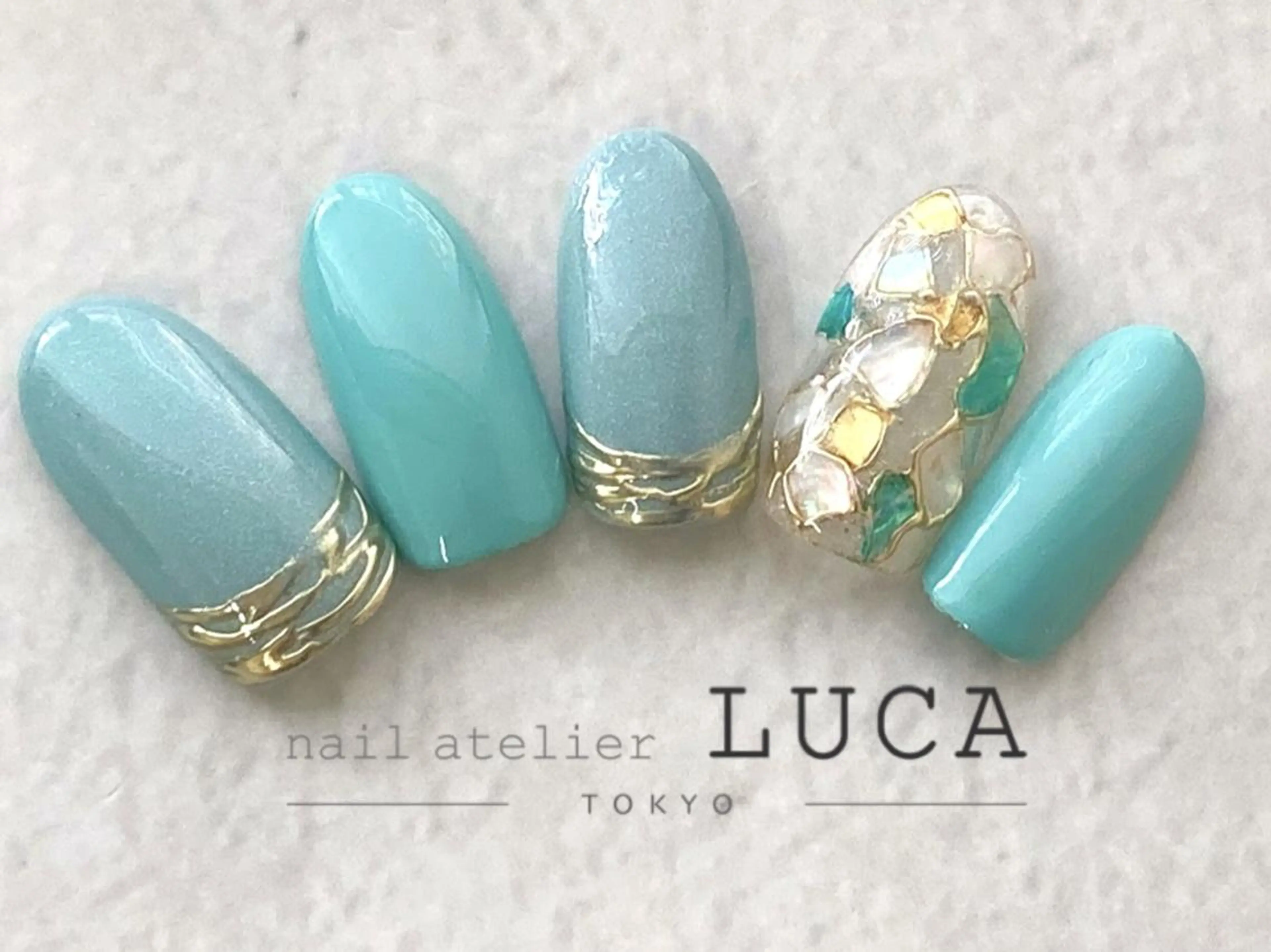 ネイル アートネイル オーロラネイル クリアネイル 長さ出し フットネイル ハンドネイル ネイルアトリエルカ スタッフのネイルデザイン