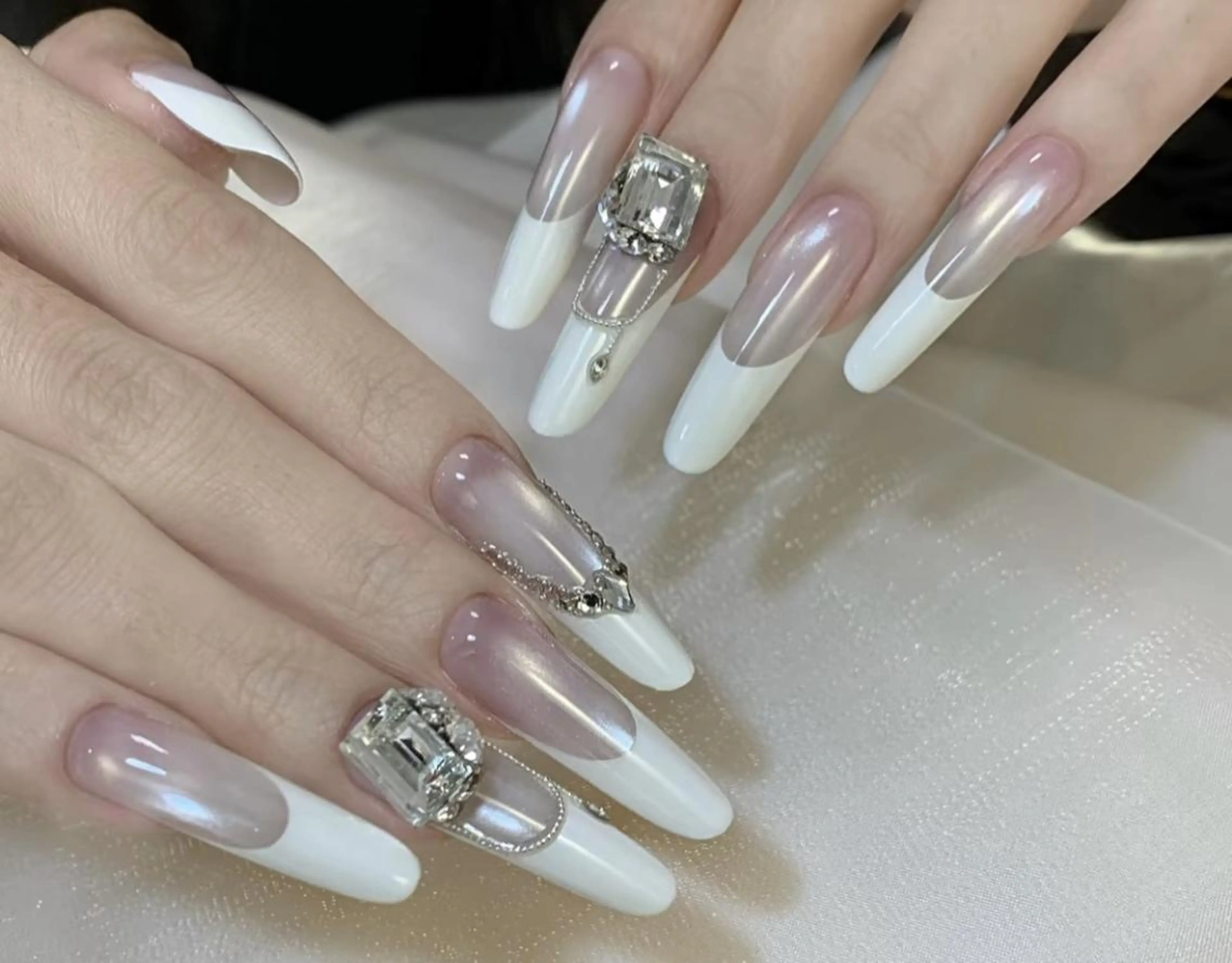 ネイル ハンドネイル 🎀 KiKi_nailのネイルデザイン
