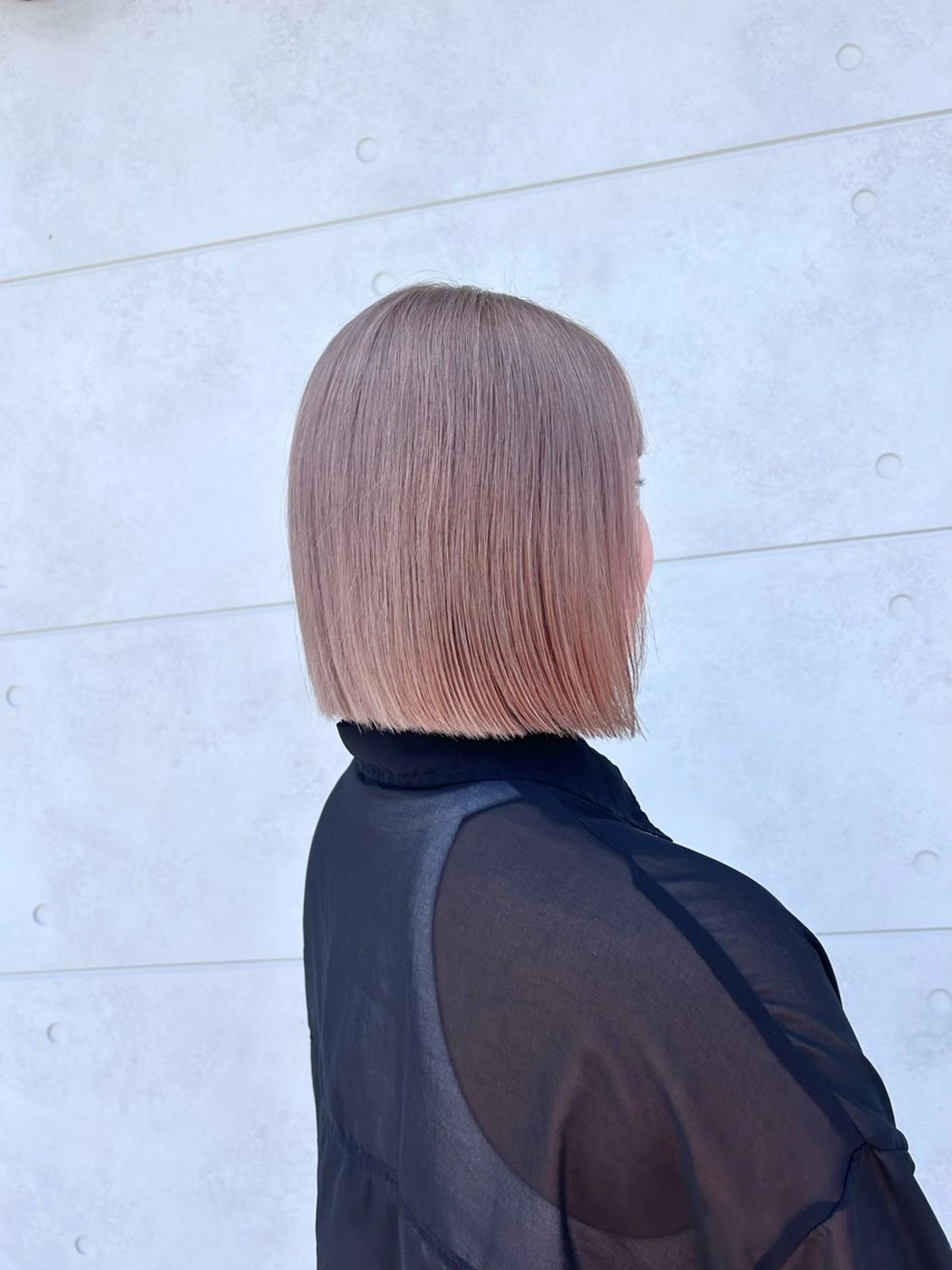 ショート カラー 井手 孔介のヘアスタイル