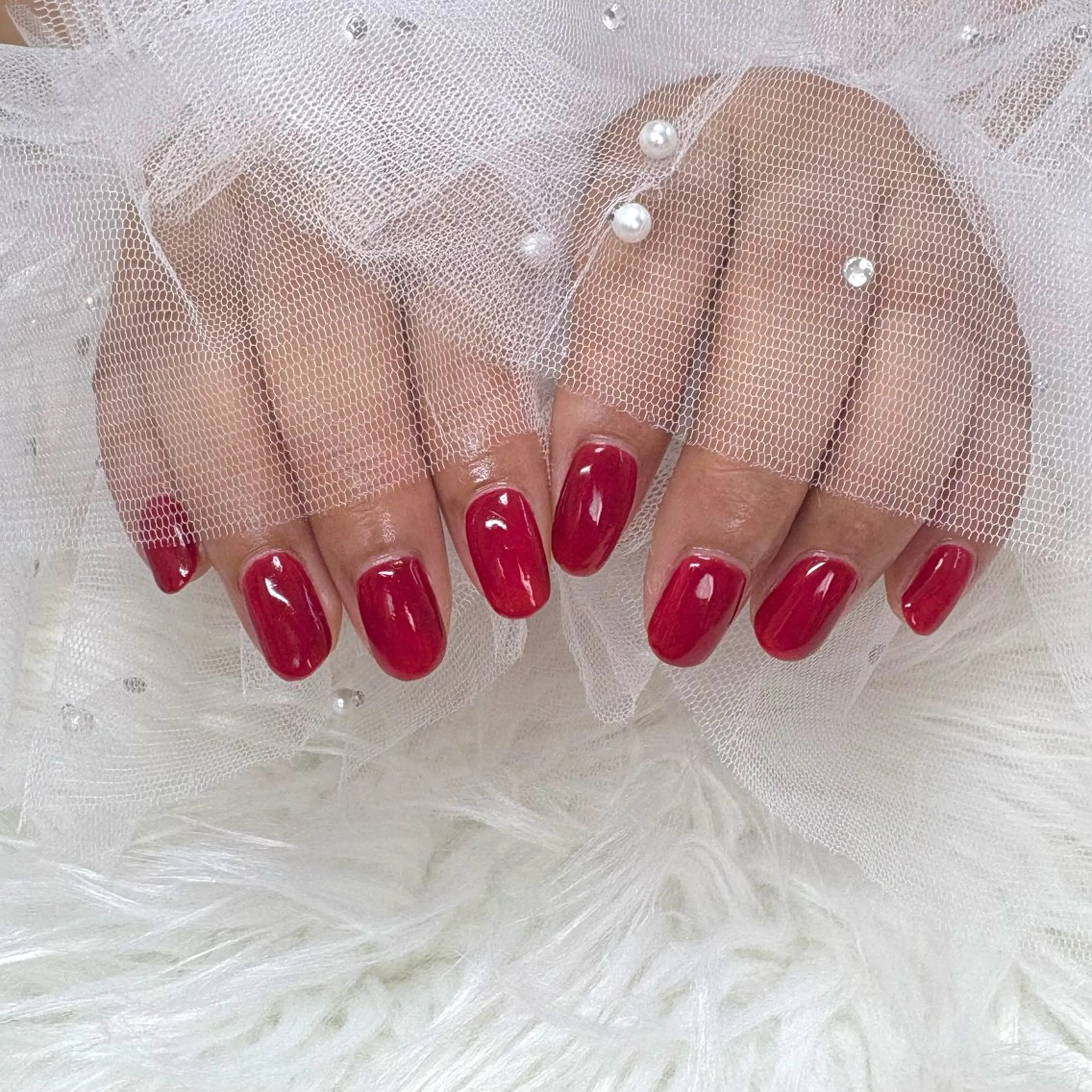 ネイル ワンカラーネイル 赤色 ハンドネイル SHINE nail salonのネイルデザイン