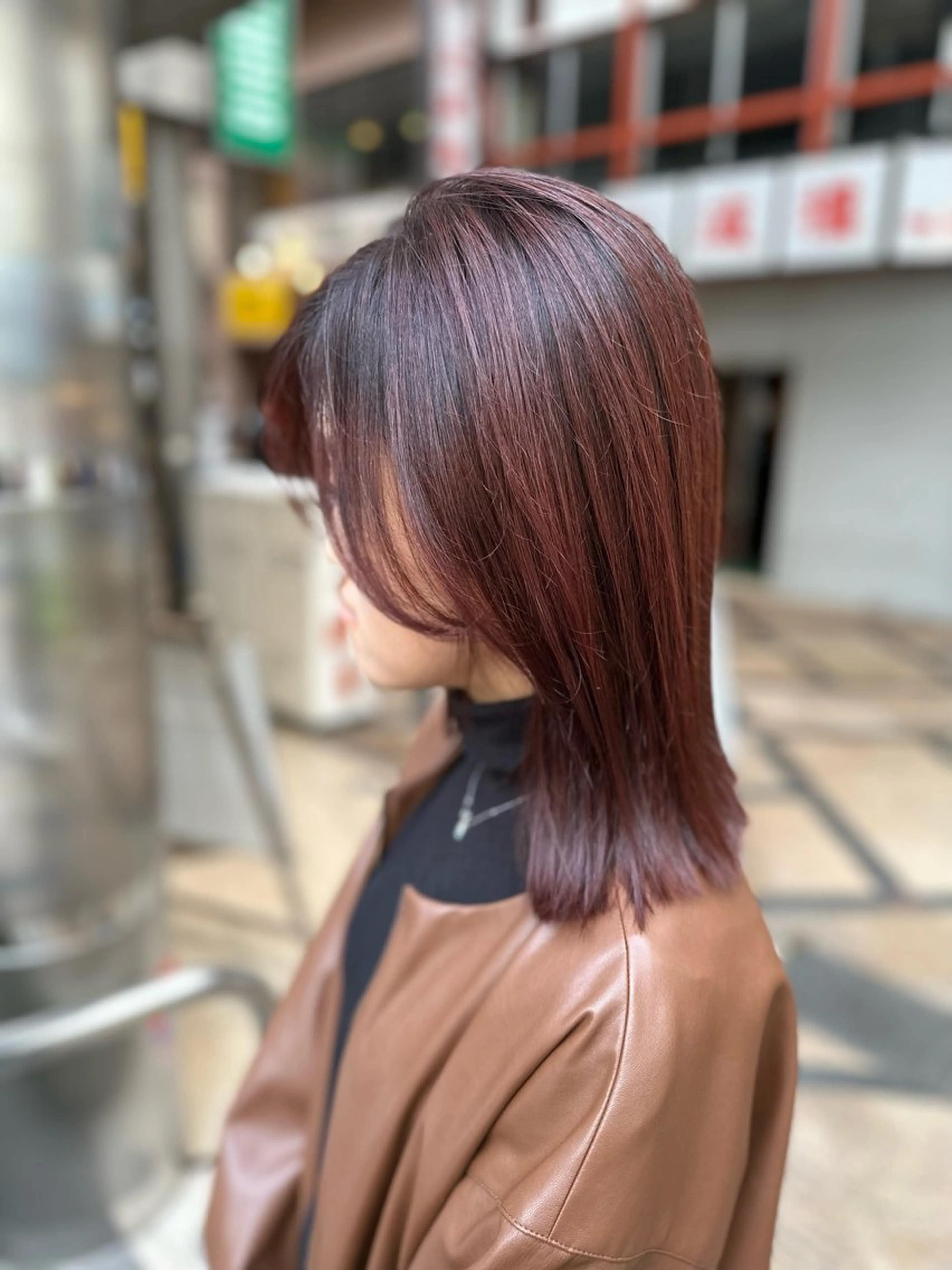 ミディアム 顔まわりレイヤー レイヤーカット レイヤー/ウルフ/ /奈良/  RIHOのヘアスタイル