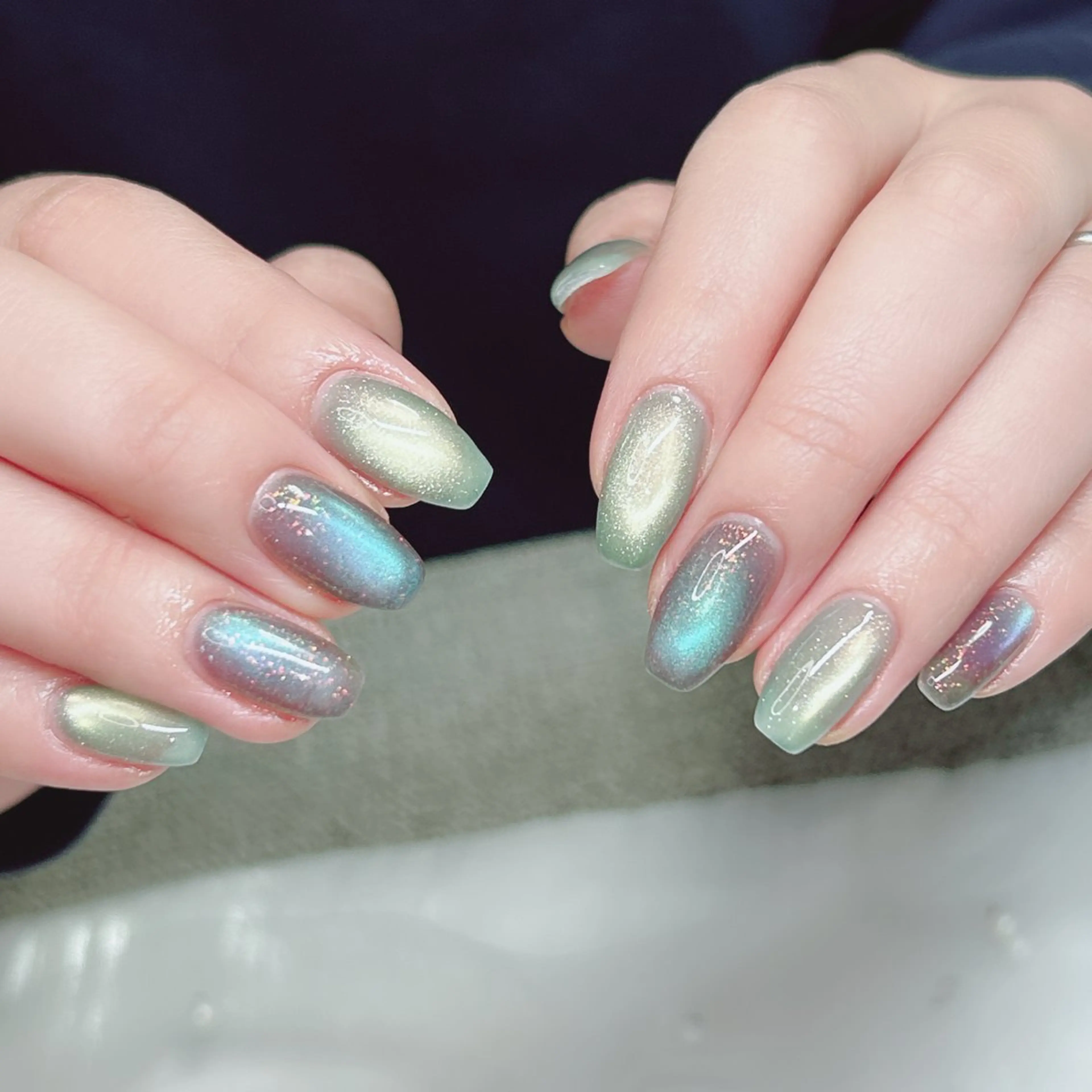 ネイル オーロラネイル ミラーネイル オフィスネイル ワンカラーネイル シンプルネイル ハンドネイル Cute Tips nailのネイルデザイン