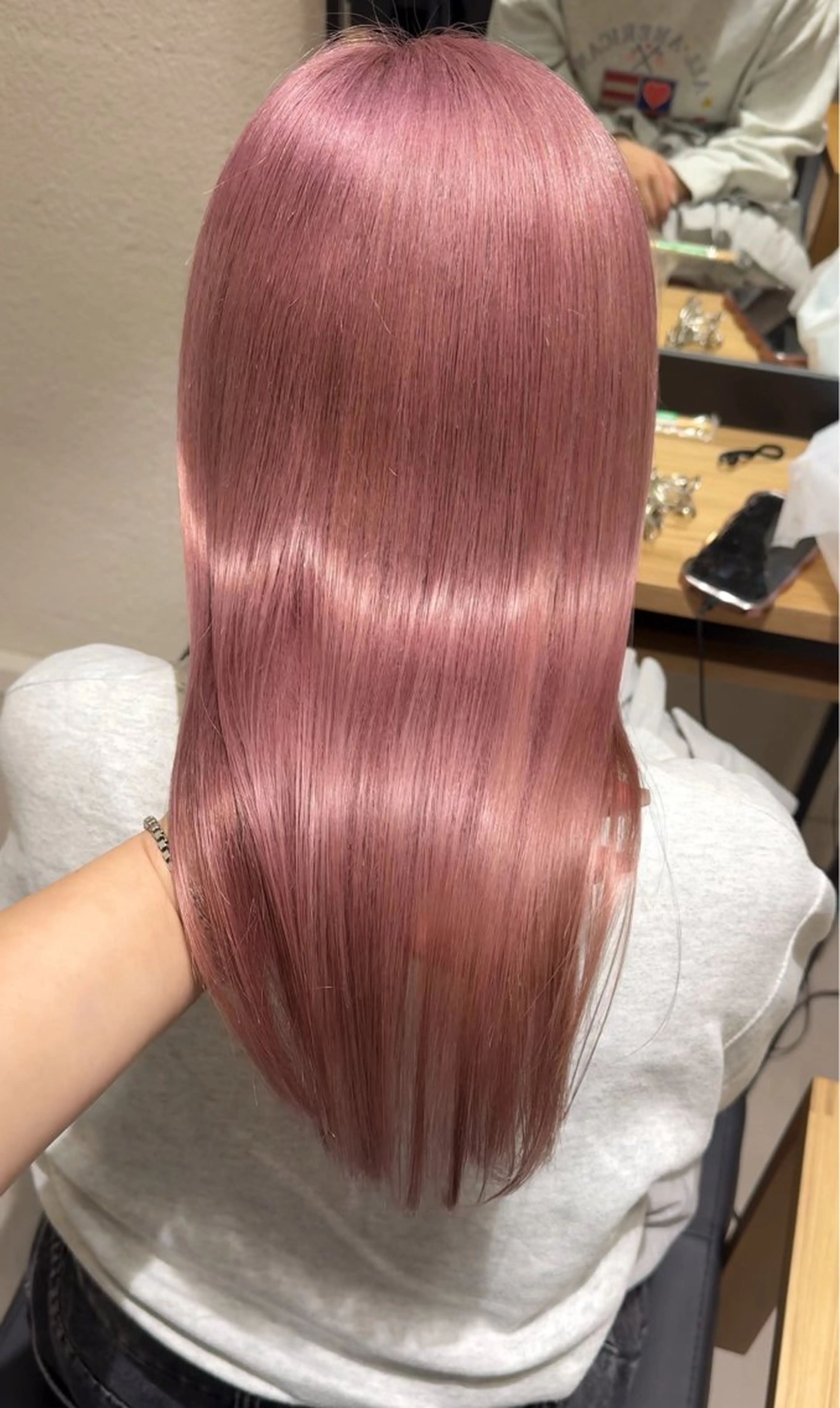 セミロング ヘアカラー たかはし るなのヘアスタイル