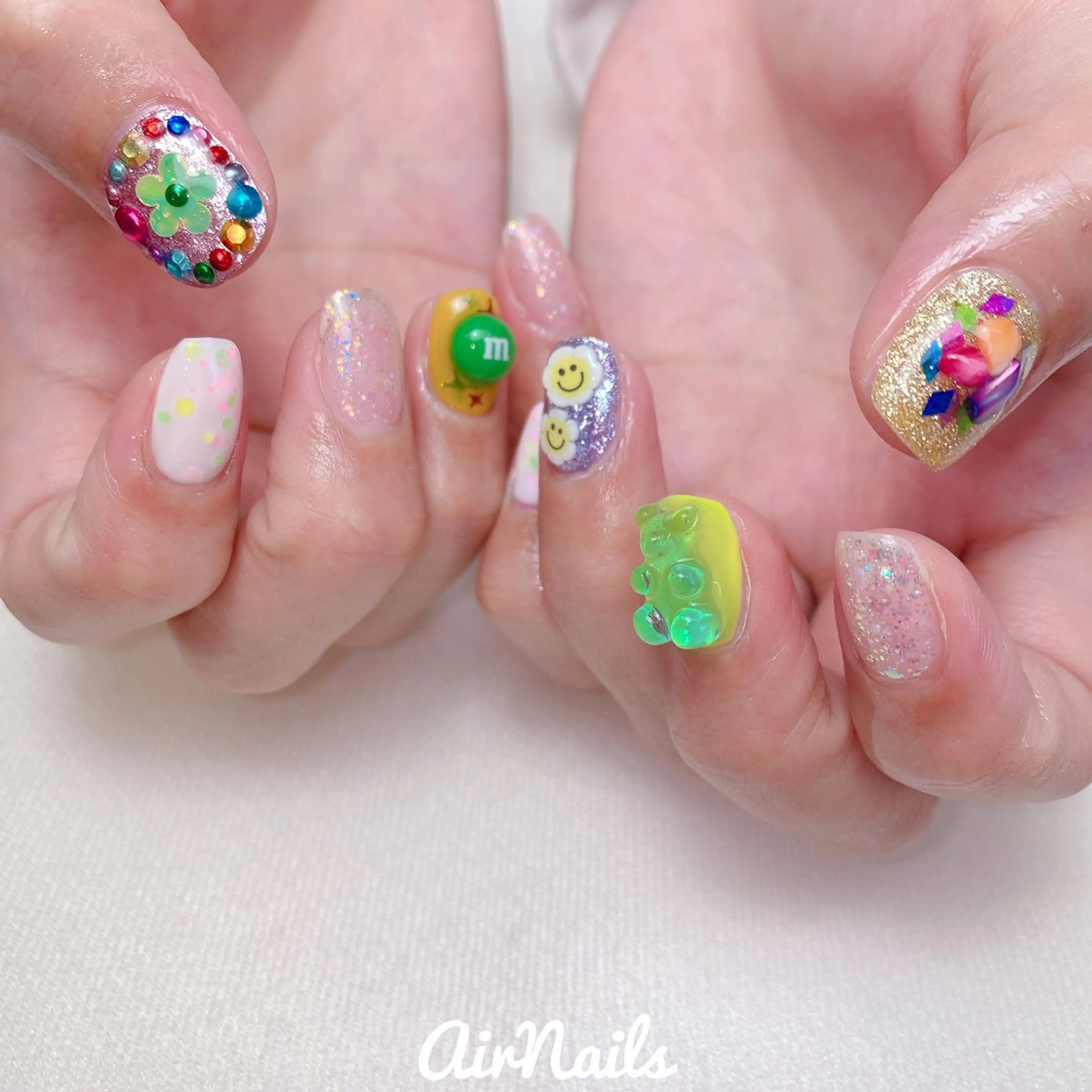 ネイル ハンドネイル フットネイル ♡ airnails ♡のネイルデザイン