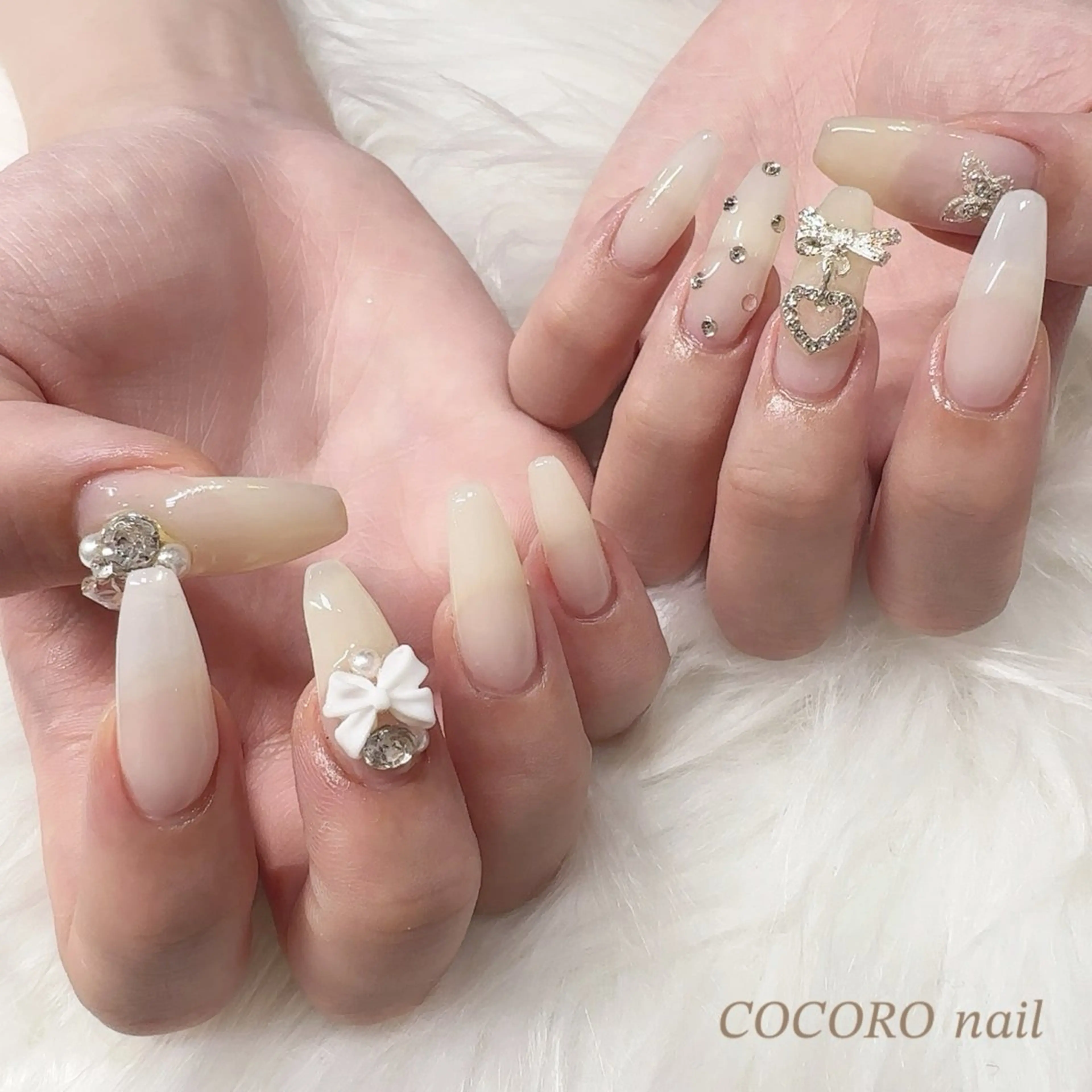 ネイル AKI ♥︎のネイルデザイン