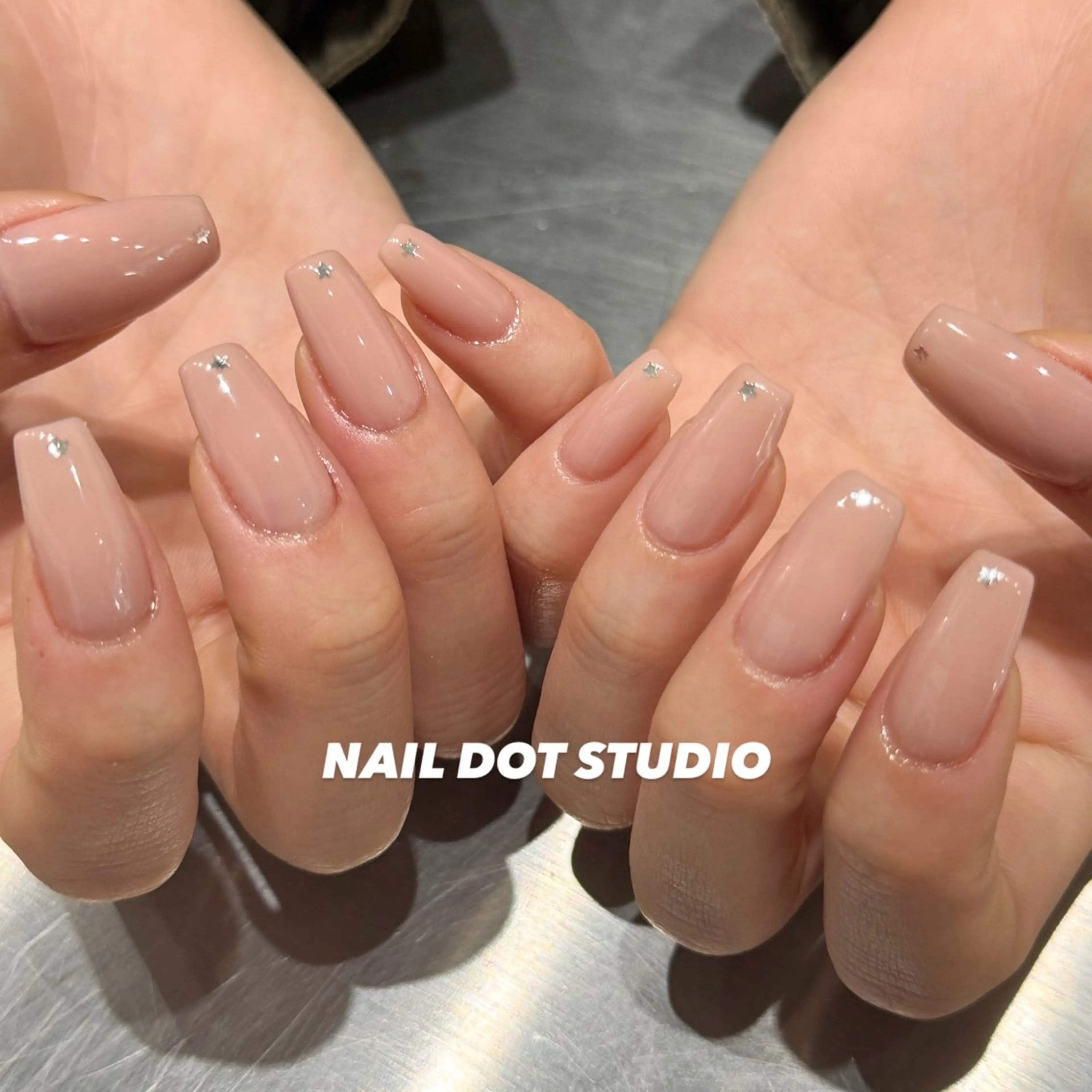 ネイル ハンドネイル NAILDOTSTU DIO SEINAのネイルデザイン