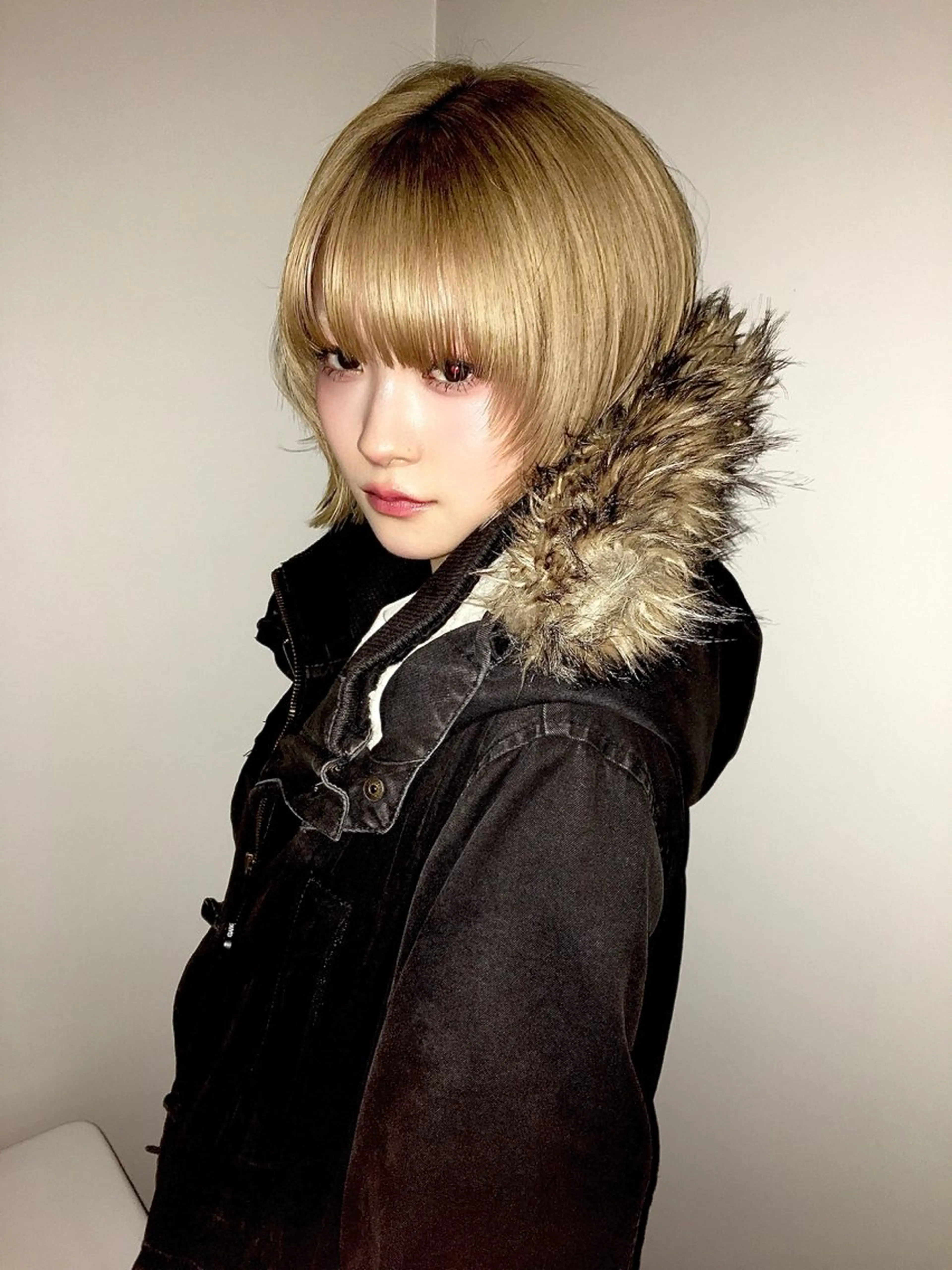 ショート カラー ボブ くびれヘア レイヤーカット ウルフカット ハイトーンボブ 💎凜💎のヘアスタイル