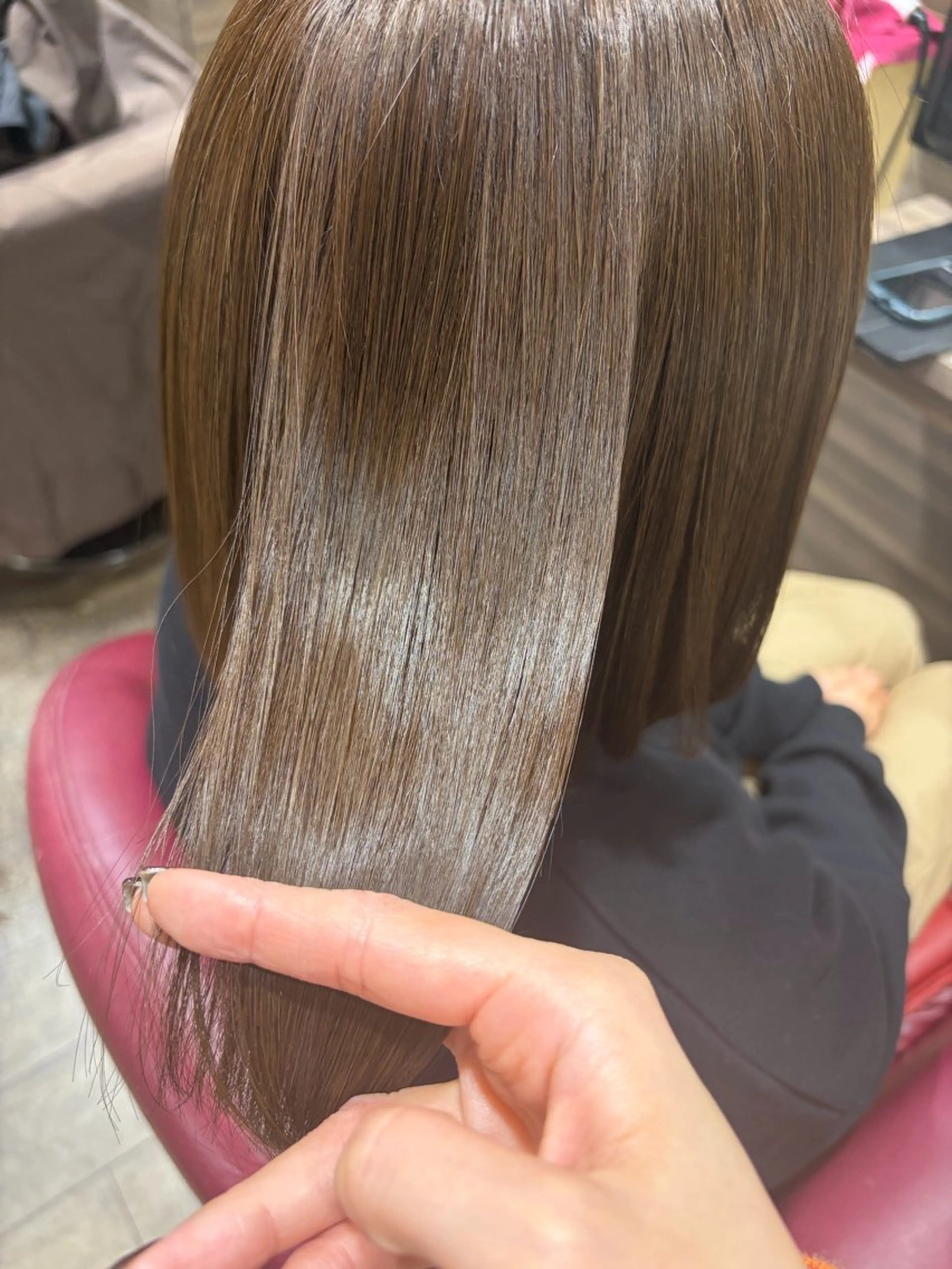 ショート カット ヘアカラー トリートメント 色落ちまで可愛い🩷 透明感🩵安江理緒のヘアスタイル