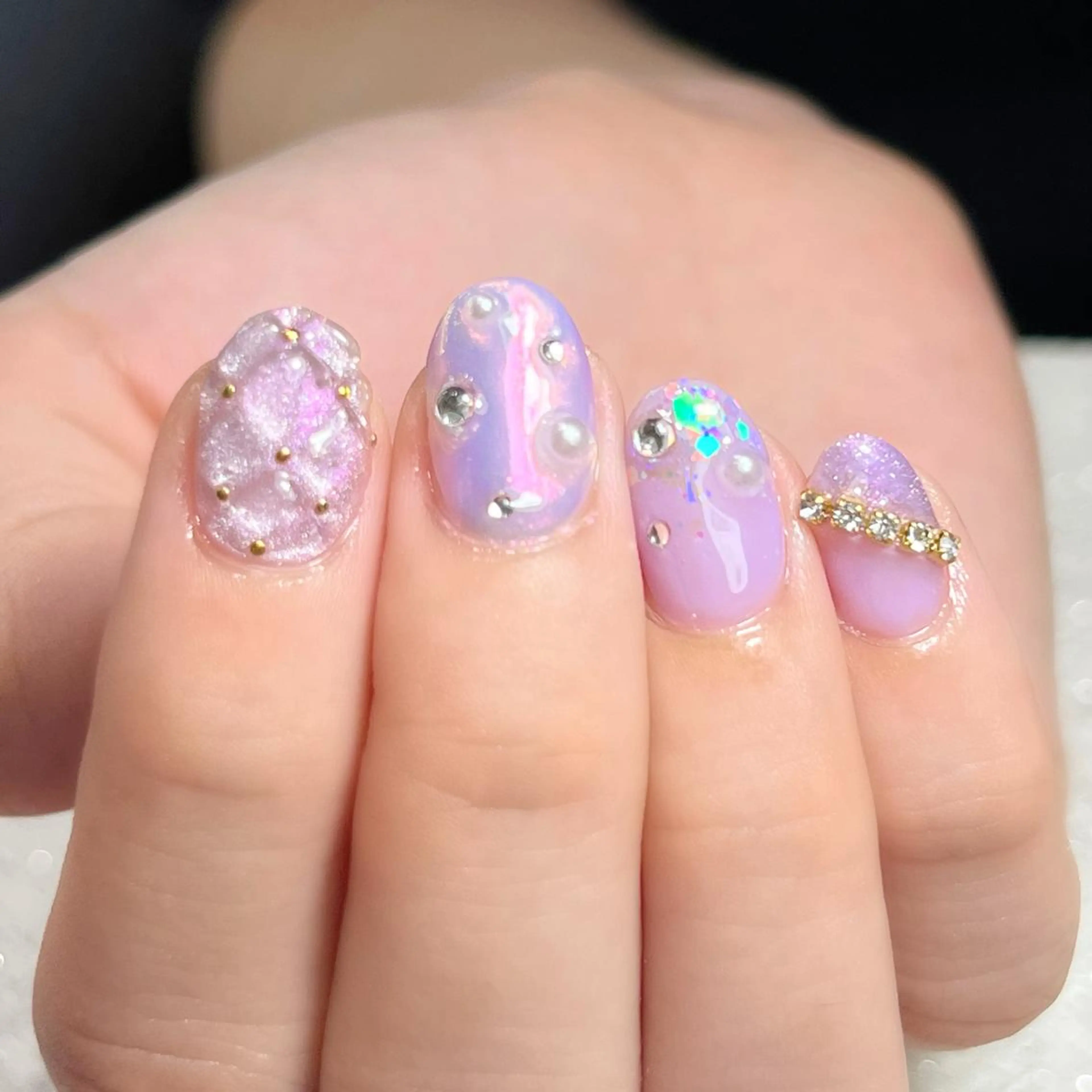 ネイル Lune’a BEAUTY TOKYO所属・Mizuliネイル 眉毛メイクのサロンのネイルデザイン