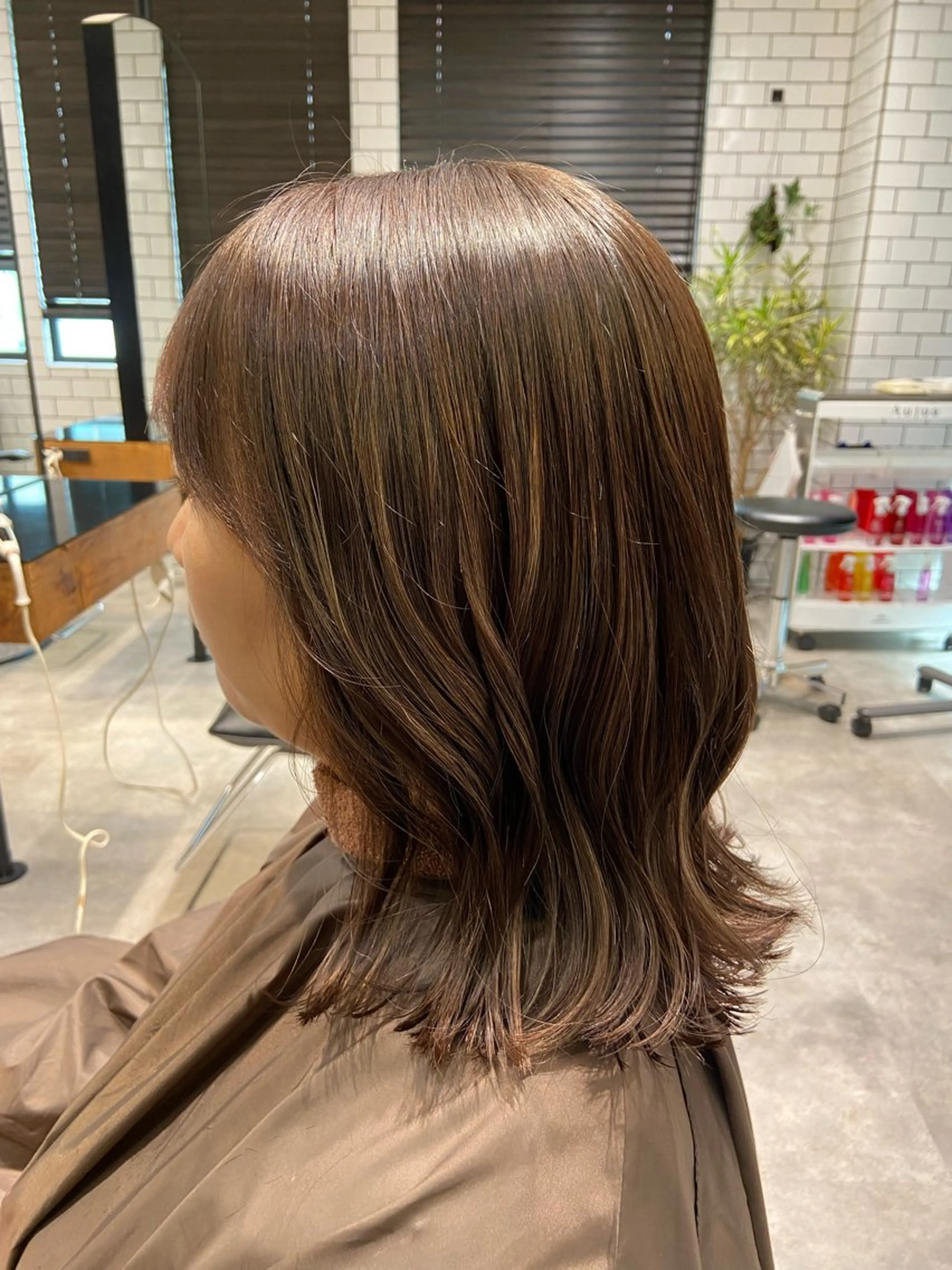 ミディアム カット ヘアカラー トリートメント loca by tree所属・髪質改善/うる艶ヘア HARUNAのヘアスタイル