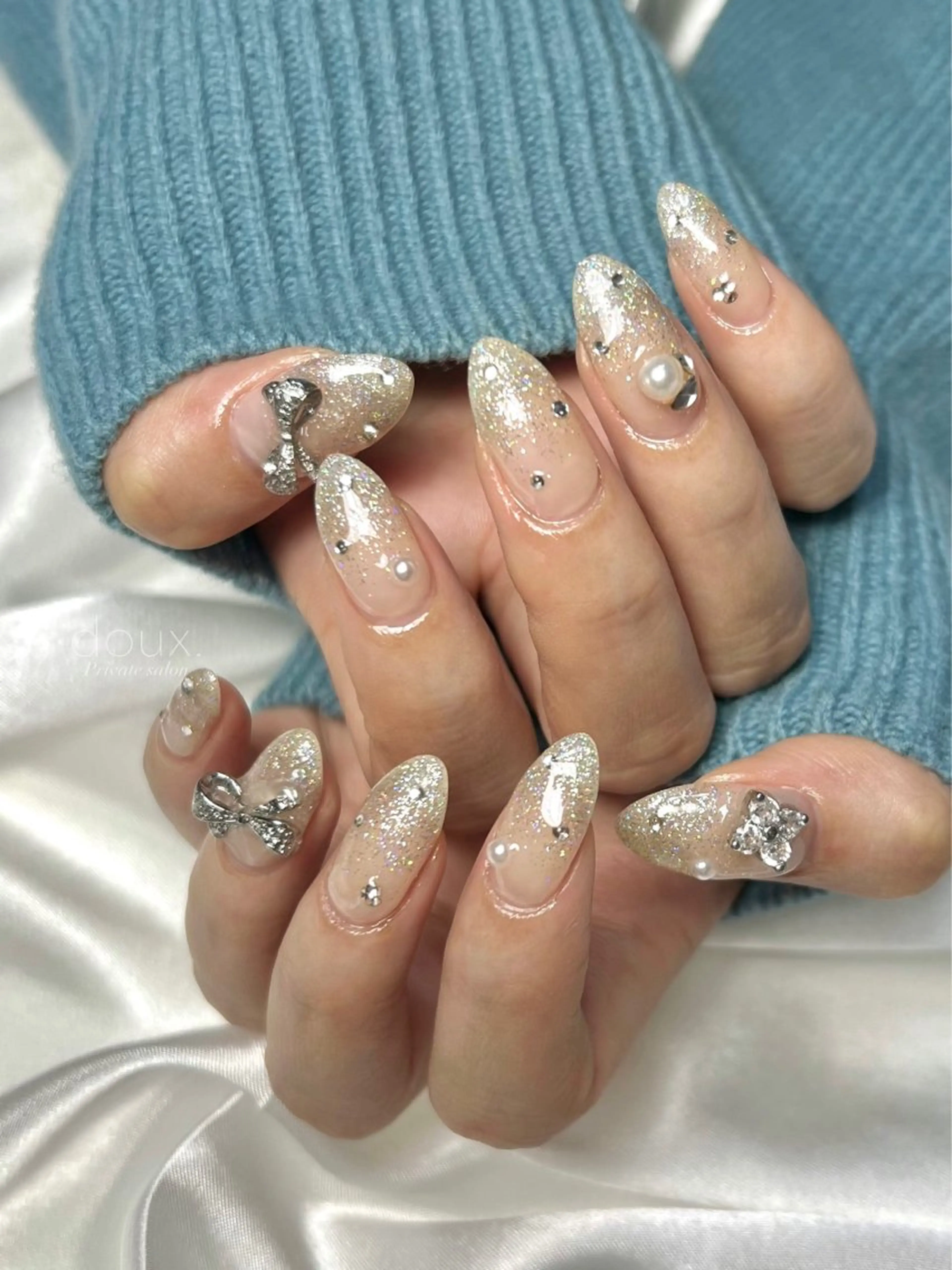 ネイル フラッシュネイル フレンチネイル グラデーション 韓国ネイル マグネットネイル ハンドネイル doux. nailのネイルデザイン