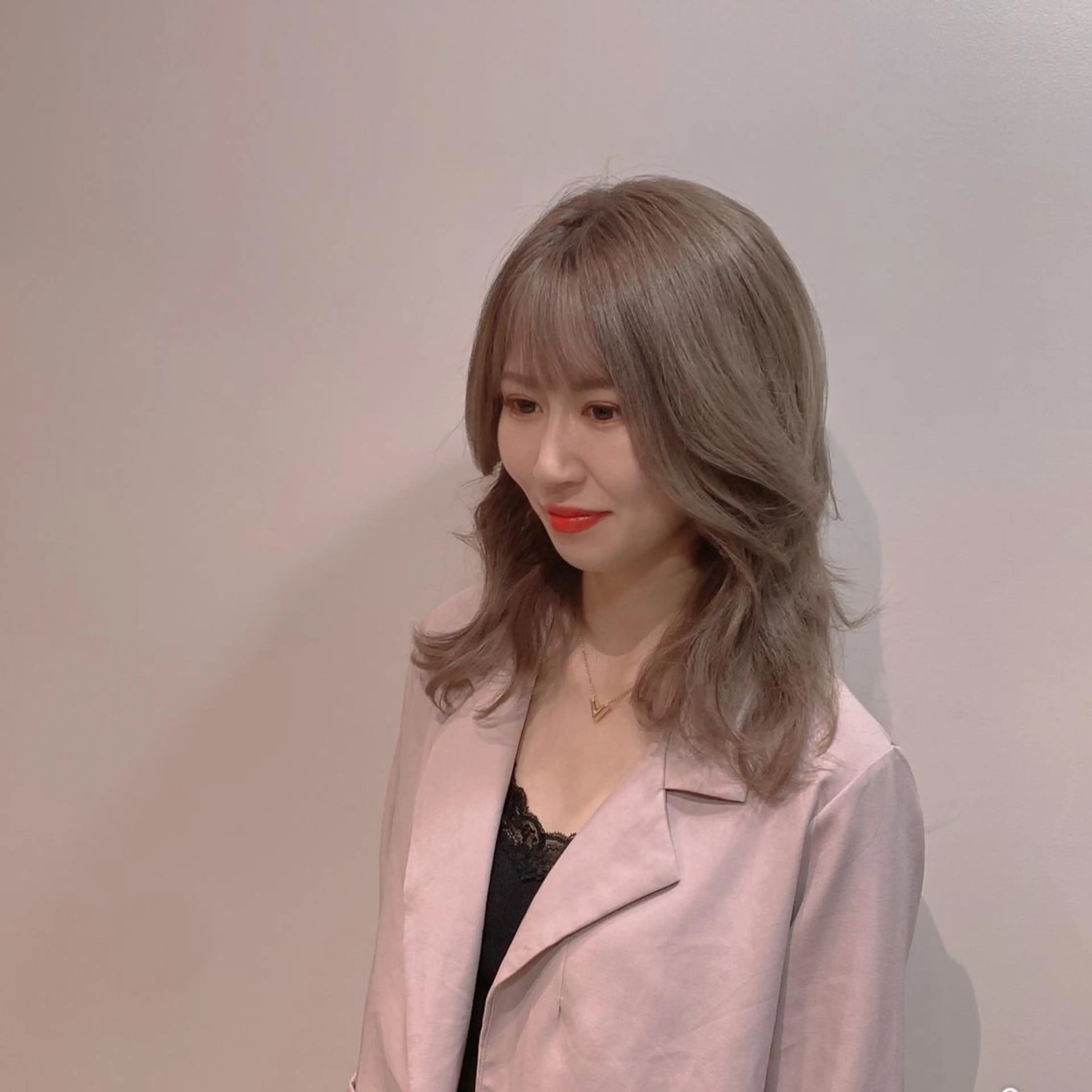 ミディアム カット ヘアカラー トリートメント パーソナルカラー lapiax阿部のヘアスタイル