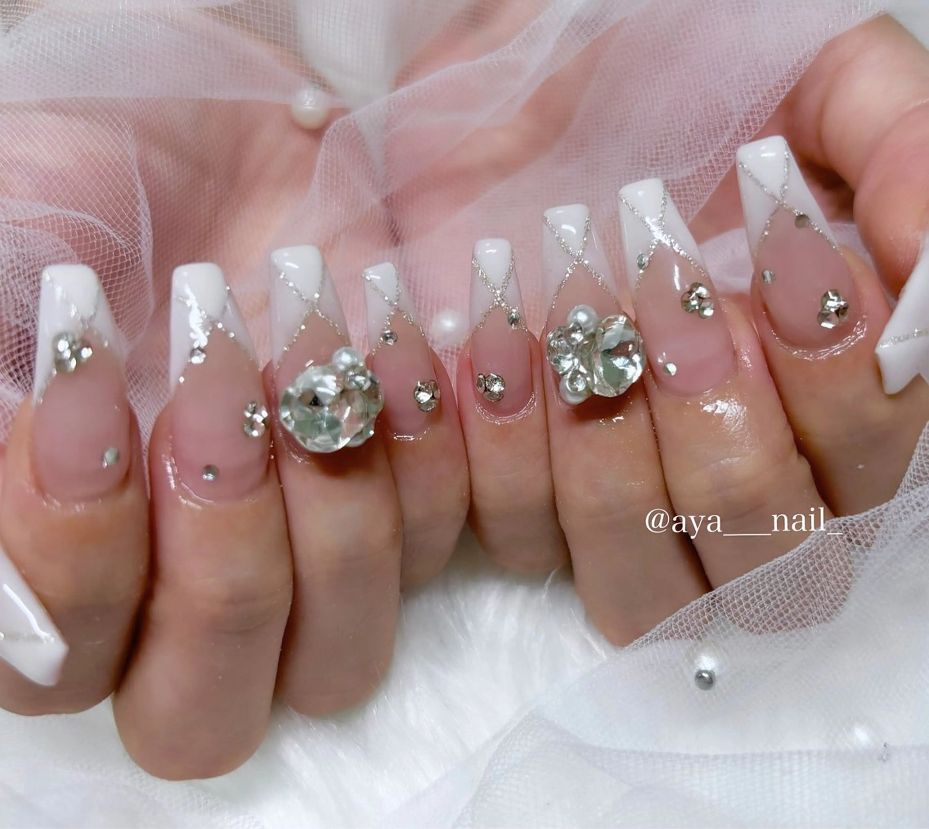 ネイル Roi〈ロワ〉 ayanaのネイルデザイン