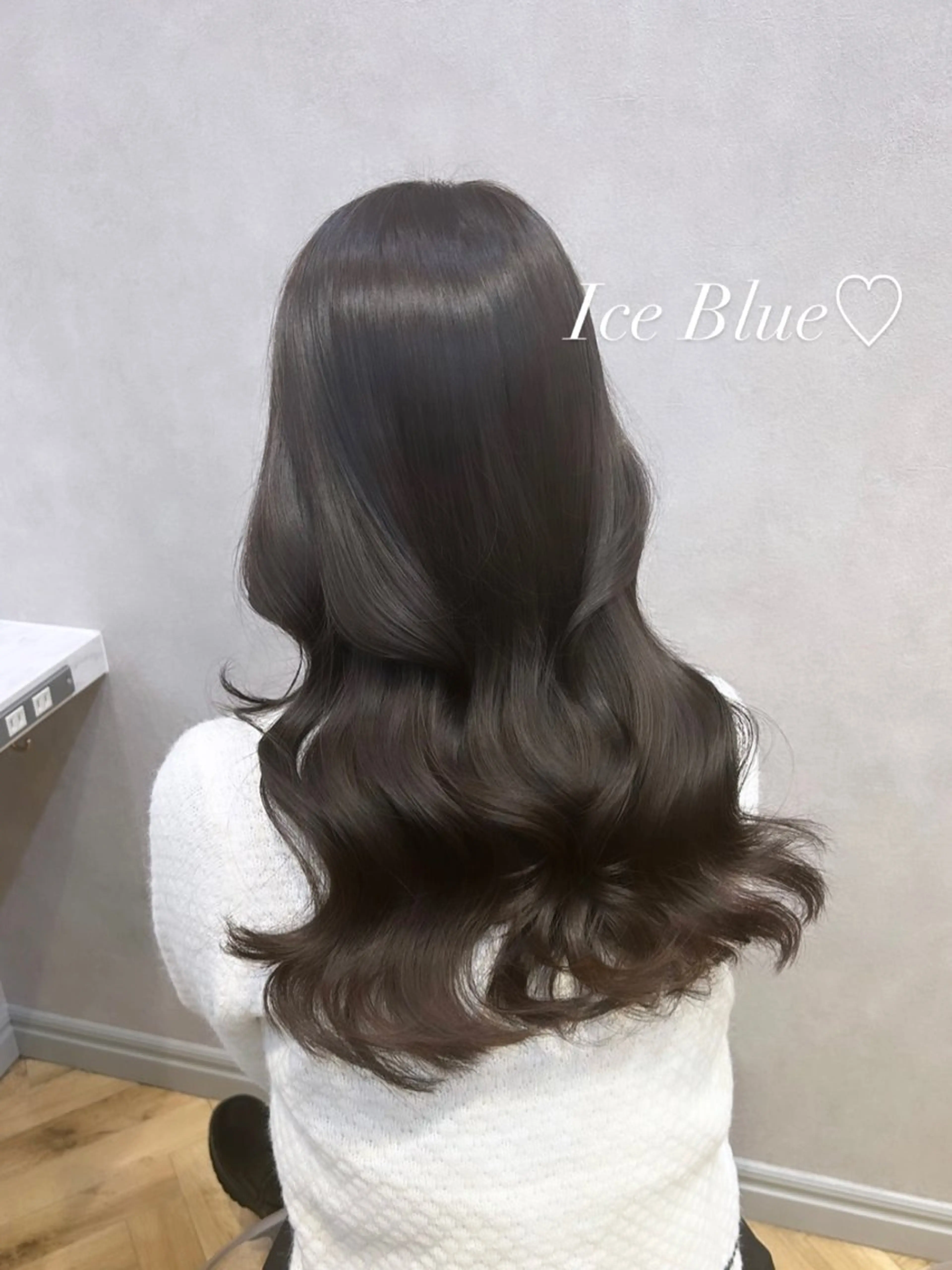 ロング カラー ヘアアレンジ ブルーカラー 透明感カラー トリートメント 🩷韓国ヘア/ヨシン モリ🩷Maikaのヘアスタイル