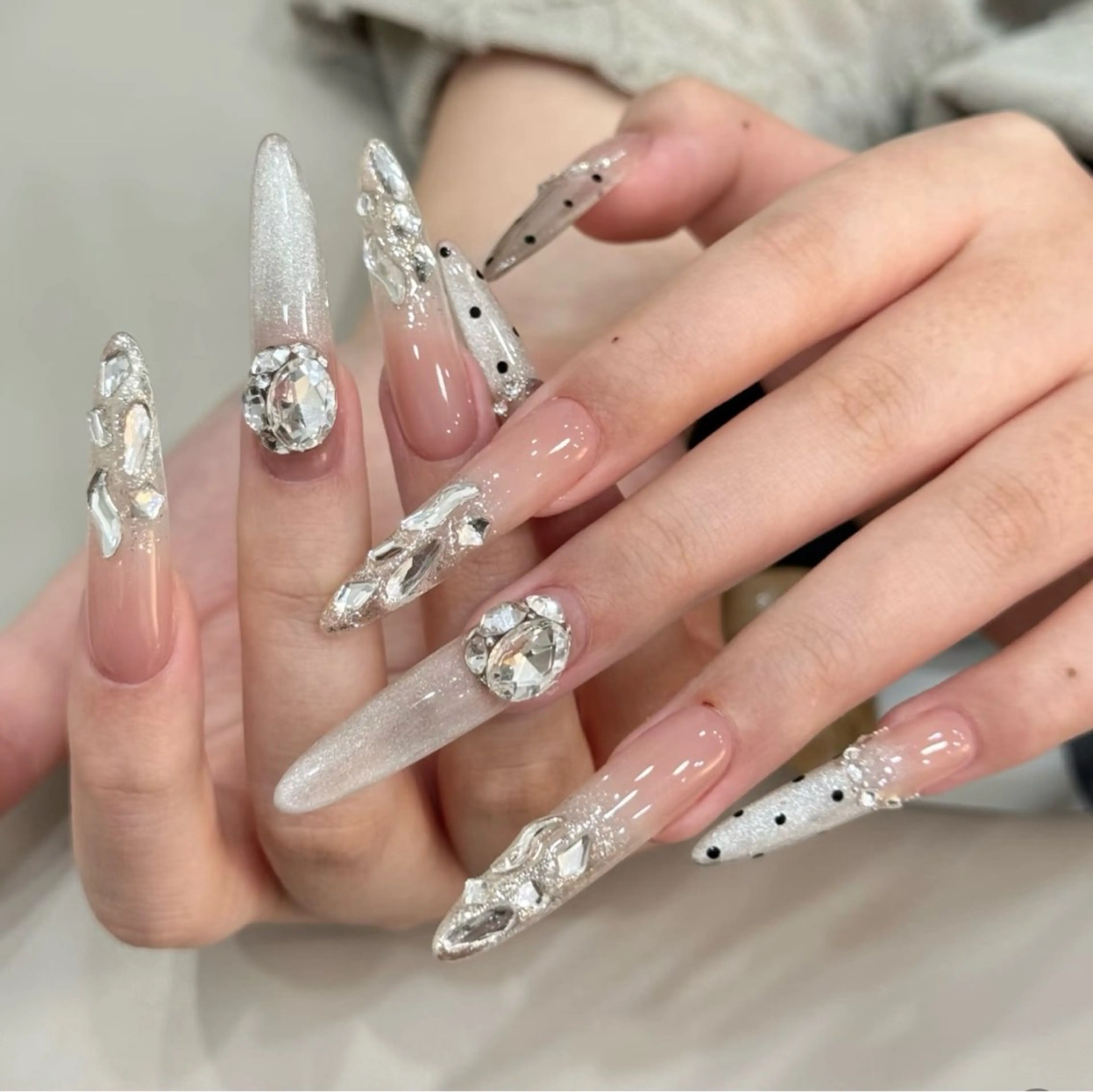 ネイル ハンドネイル ゆりか スカルプ専門店のネイルデザイン