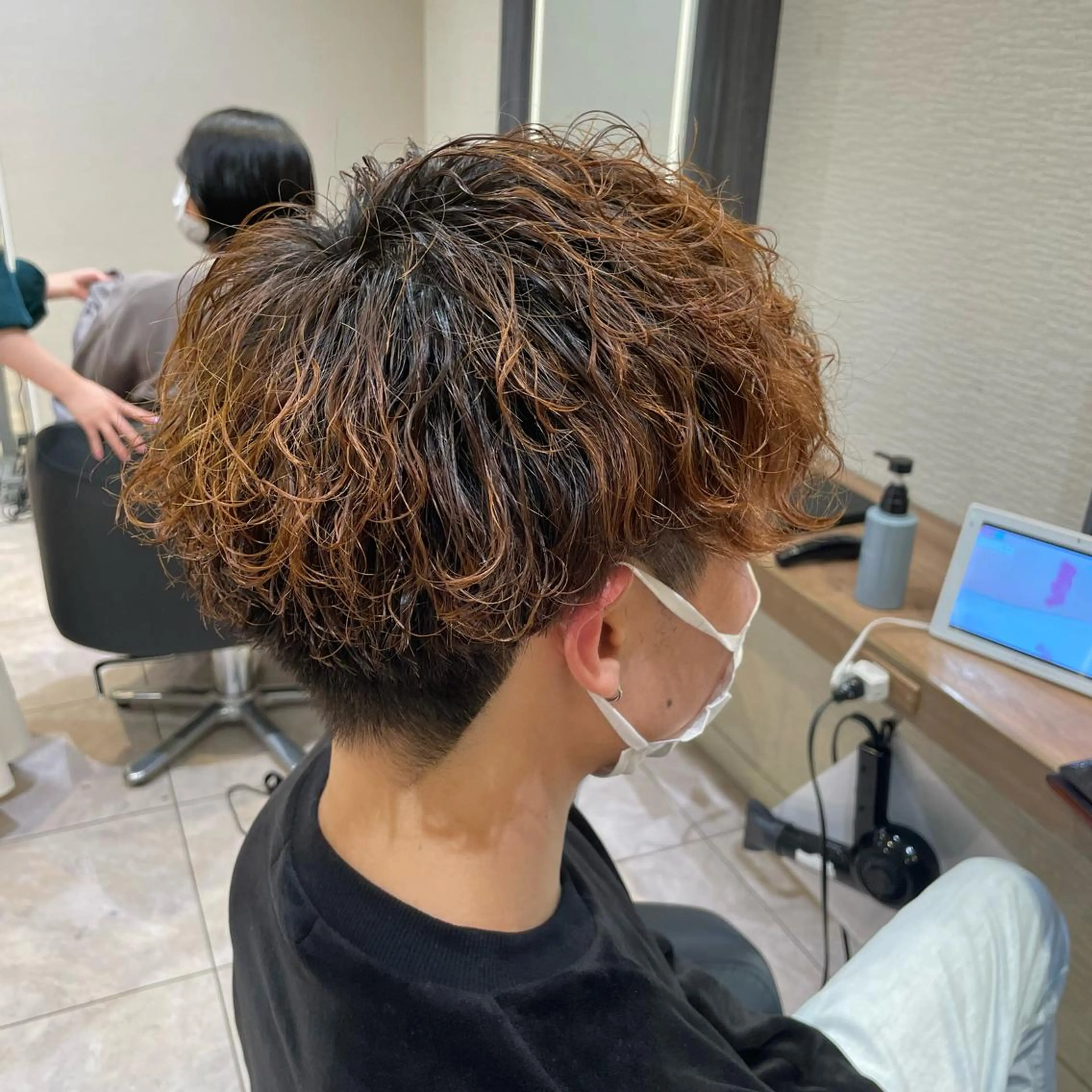 パーマ メンズ マッシュ メンズパーマ パーマ レイヤー/ハイトーン 🫧‪Erikaのヘアスタイル