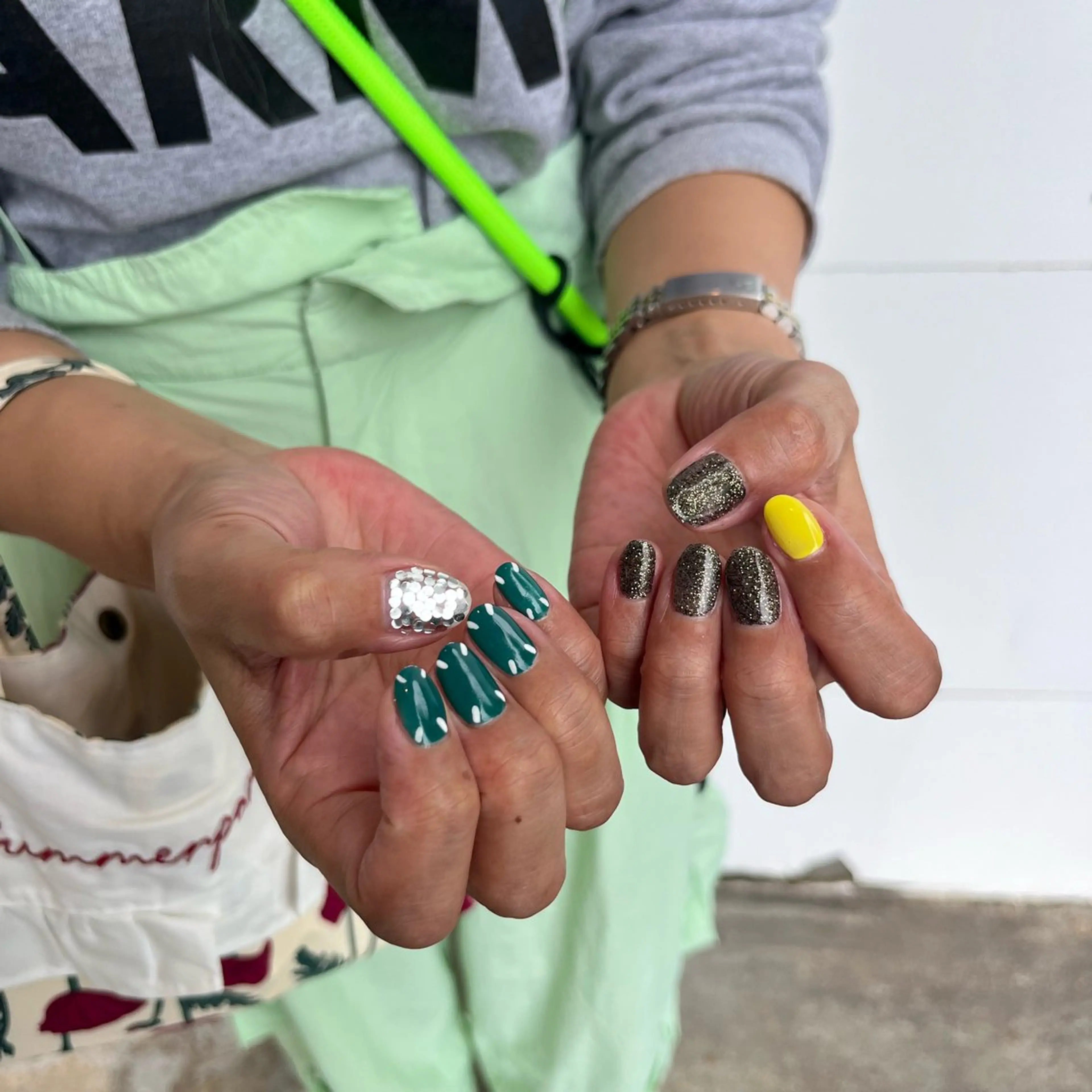 ネイル 井上 杏奈のネイルデザイン