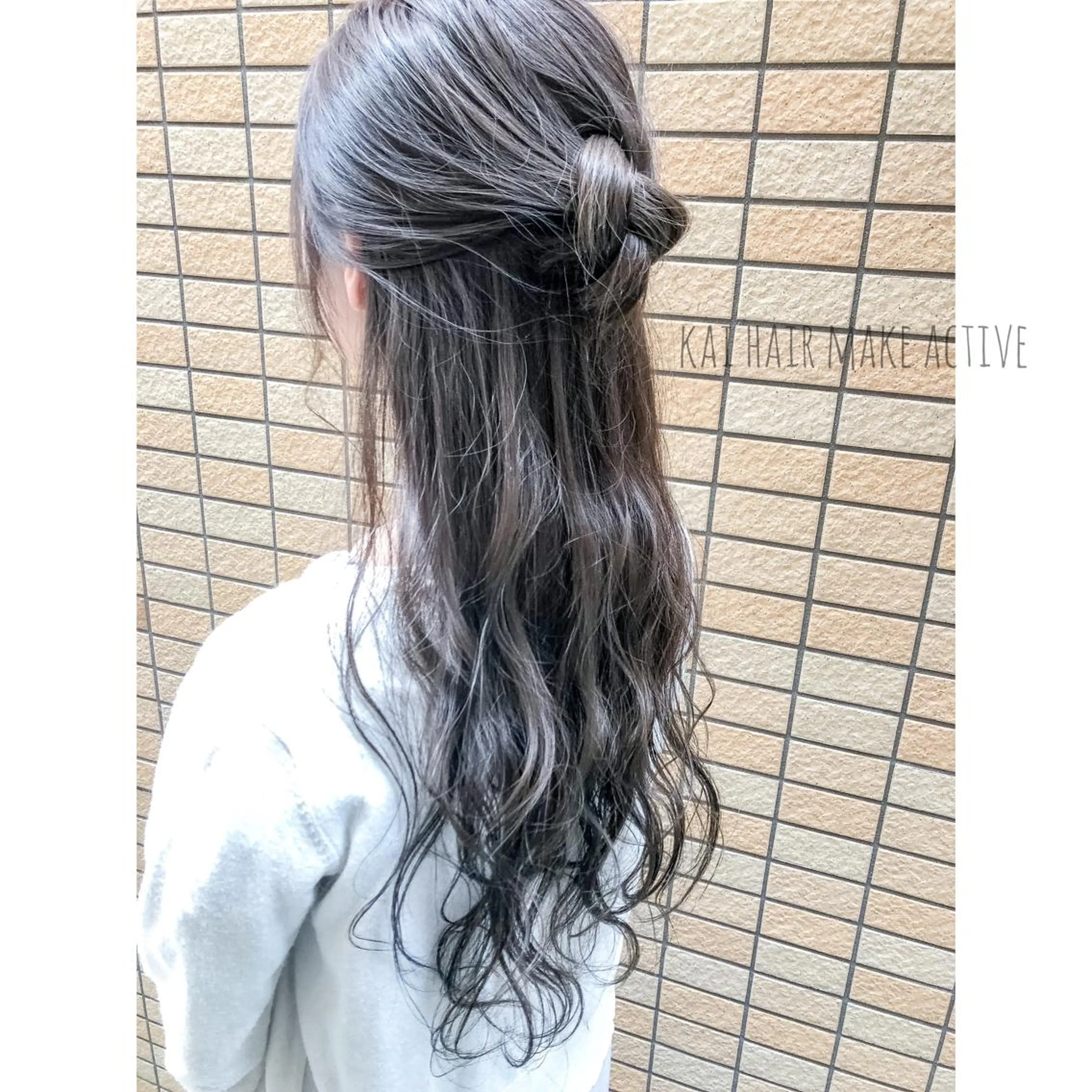 ロング カラー ヘアアレンジ ブリーチ グレージュ ブリーチなしカラー ヘアカラー トリートメント 坂東 秀幸のヘアスタイル
