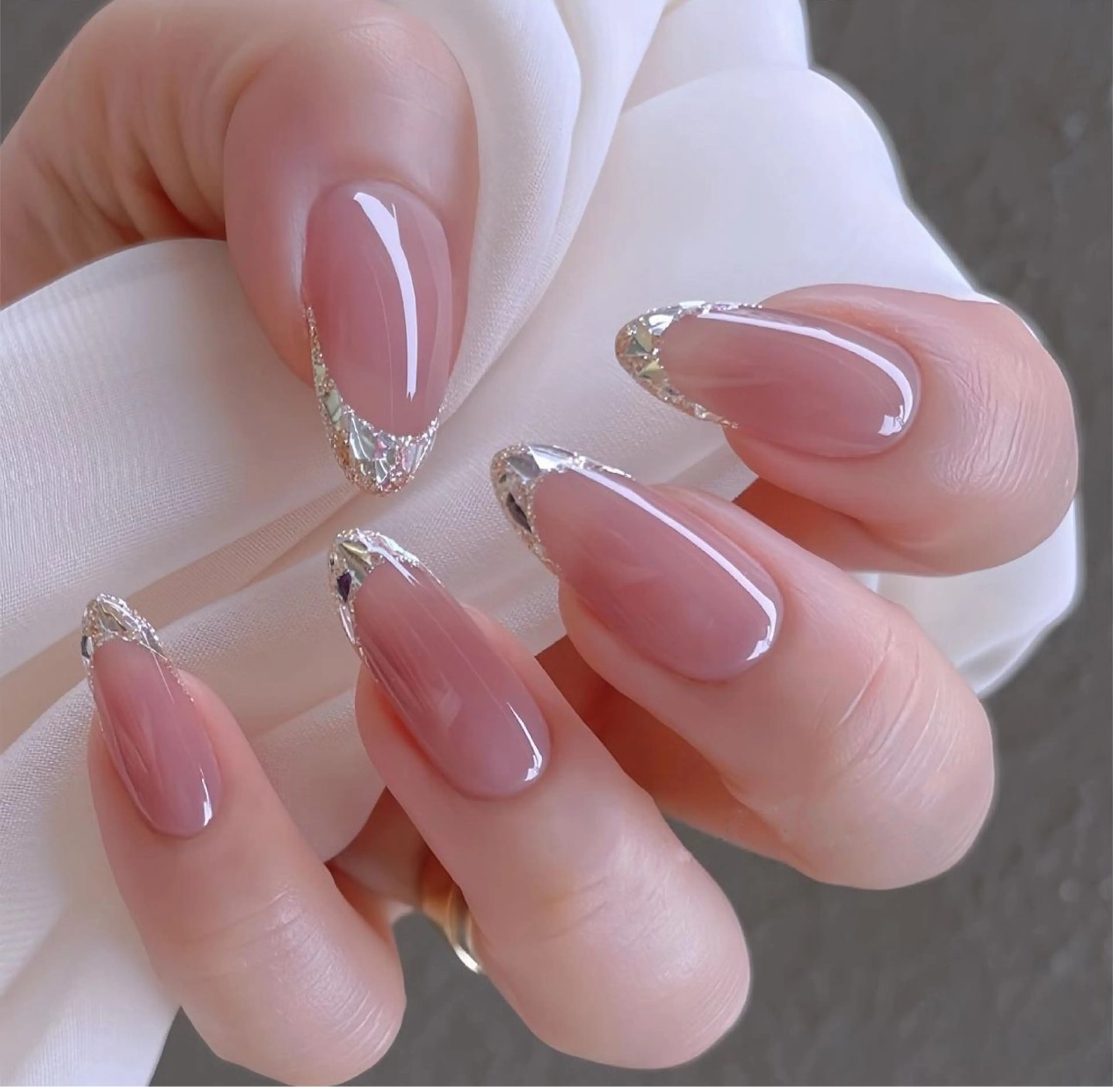 ガラスフレンチネイルコースの写真