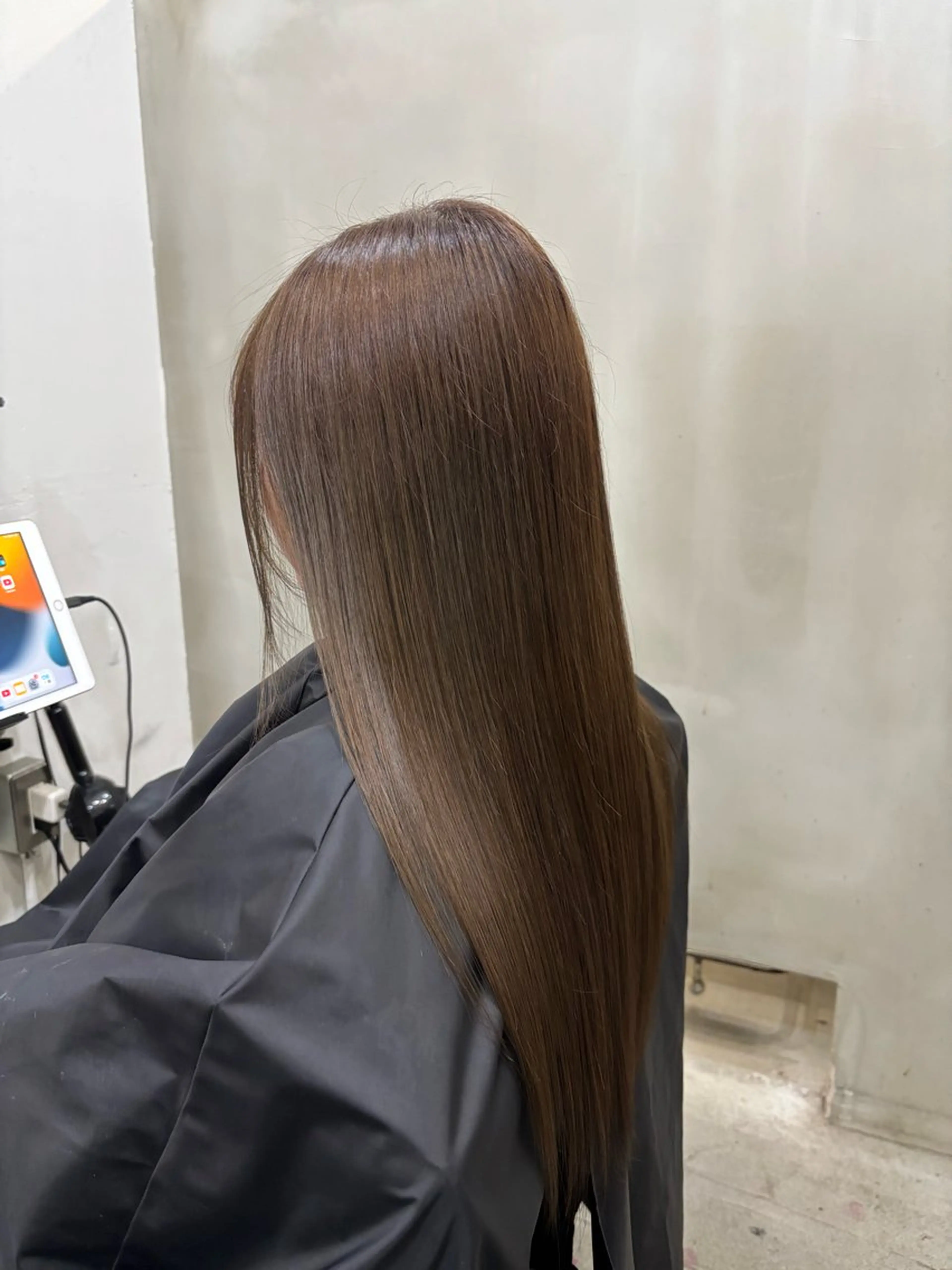 セミロング カラー ベージュカラー オリーブベージュ ヘアカラー 中園康 /カラー/ブリーチのヘアスタイル