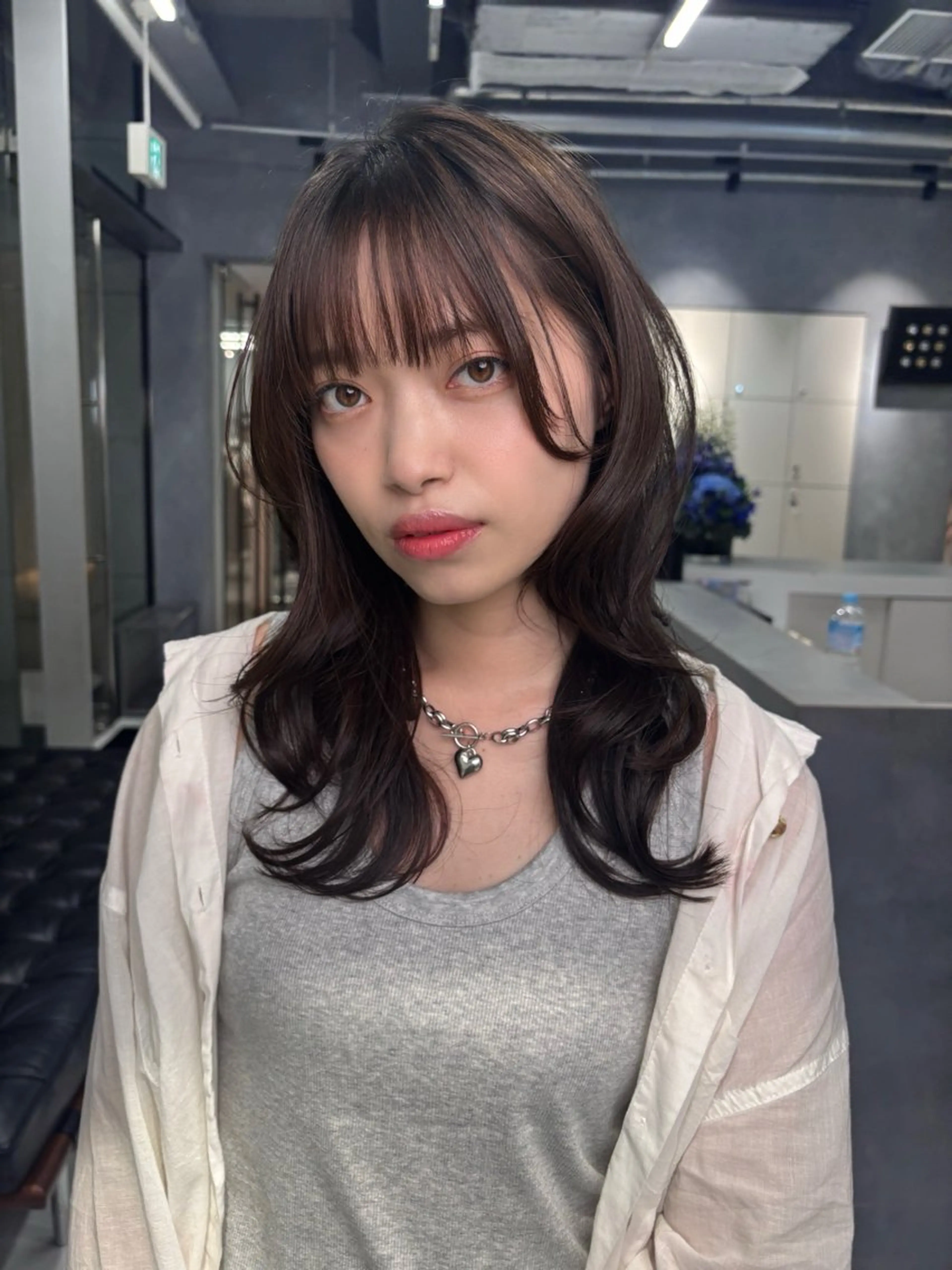 セミロング 飯ヶ谷 成海のヘアスタイル