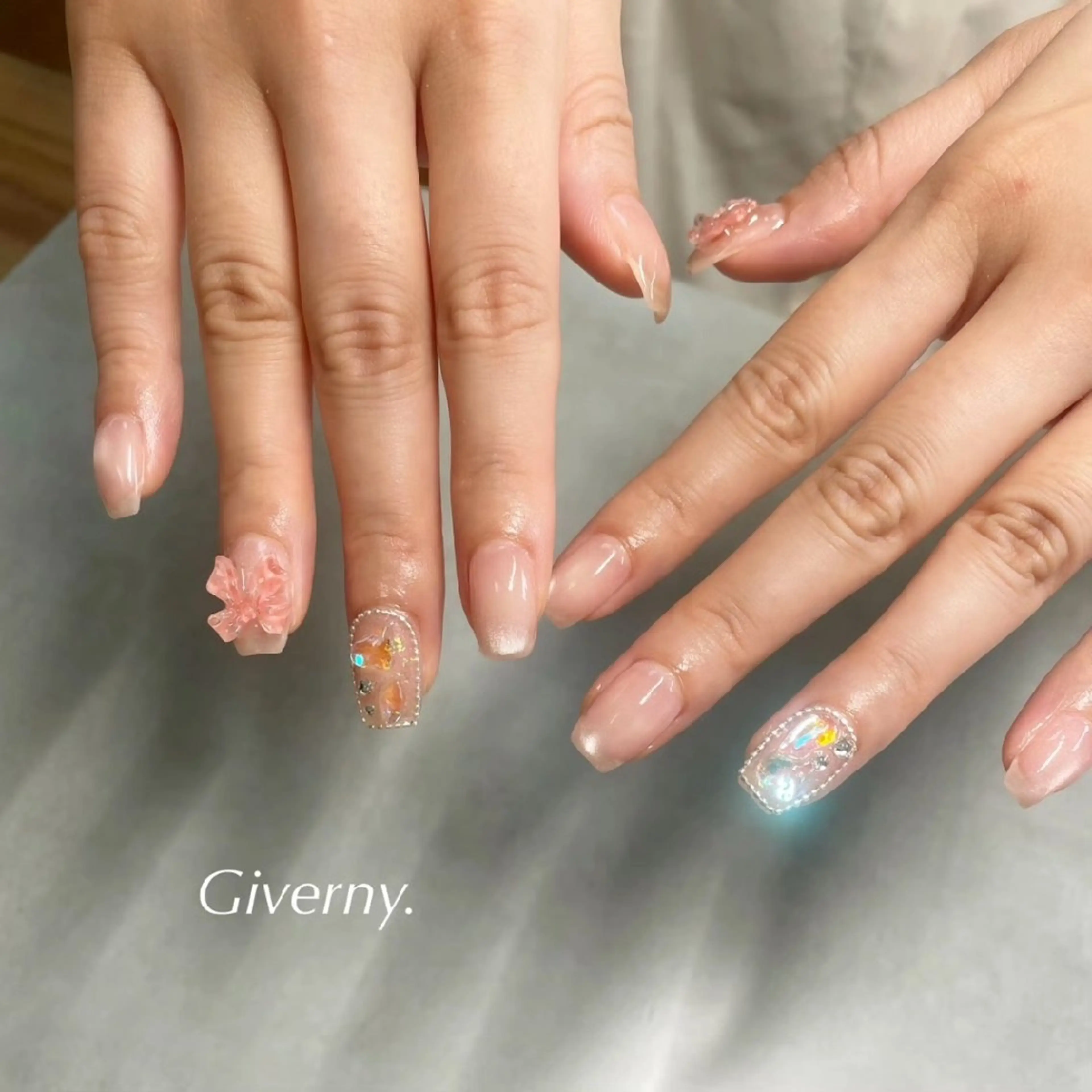 ネイル マグネットネイル リボン 夏ネイル ハンドネイル Giverny .のネイルデザイン