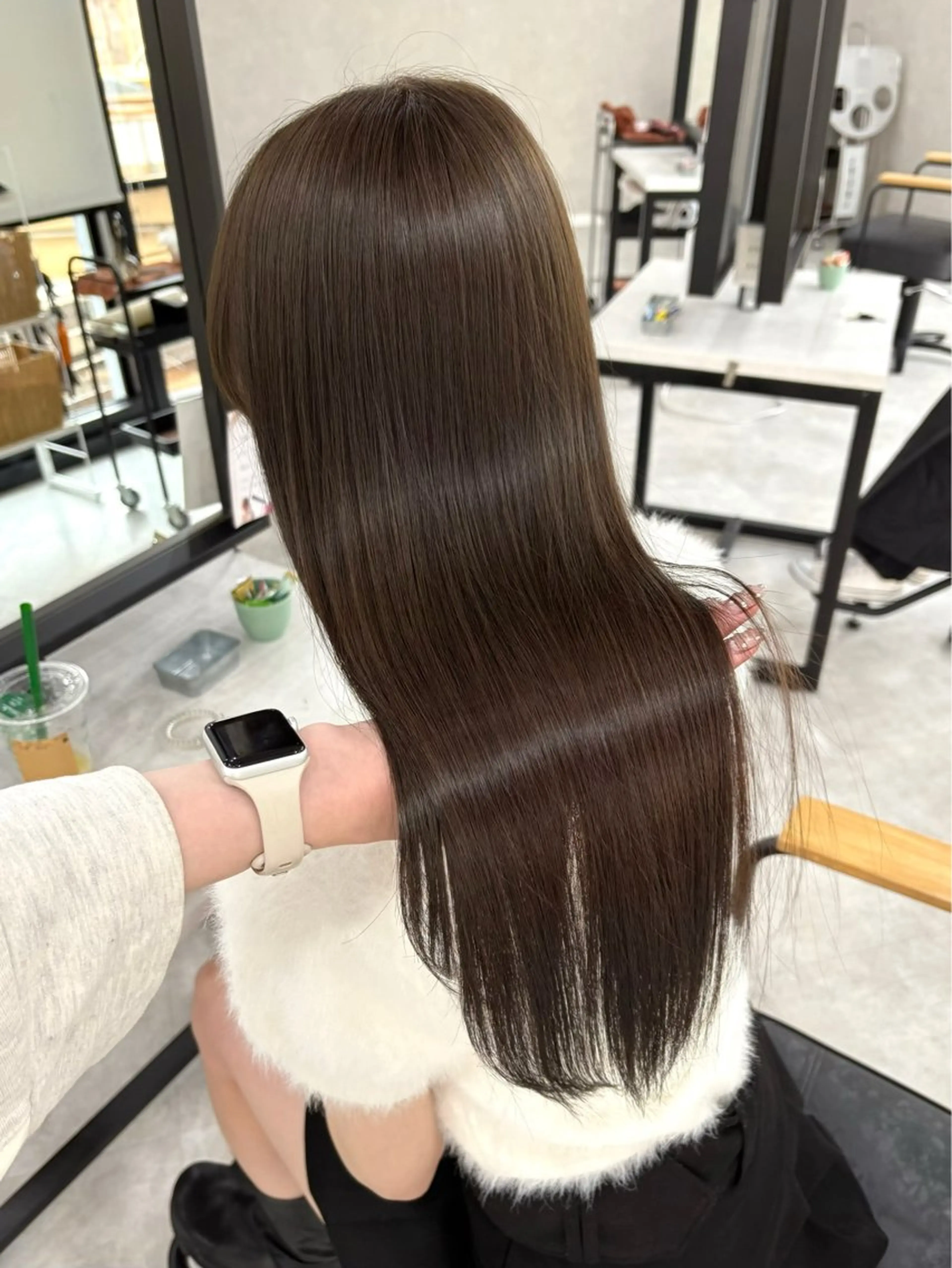 ロング カラー トリートメント カット ヘアカラー 盛れる顔まわり✨🎀 レイヤー別所好葉のヘアスタイル