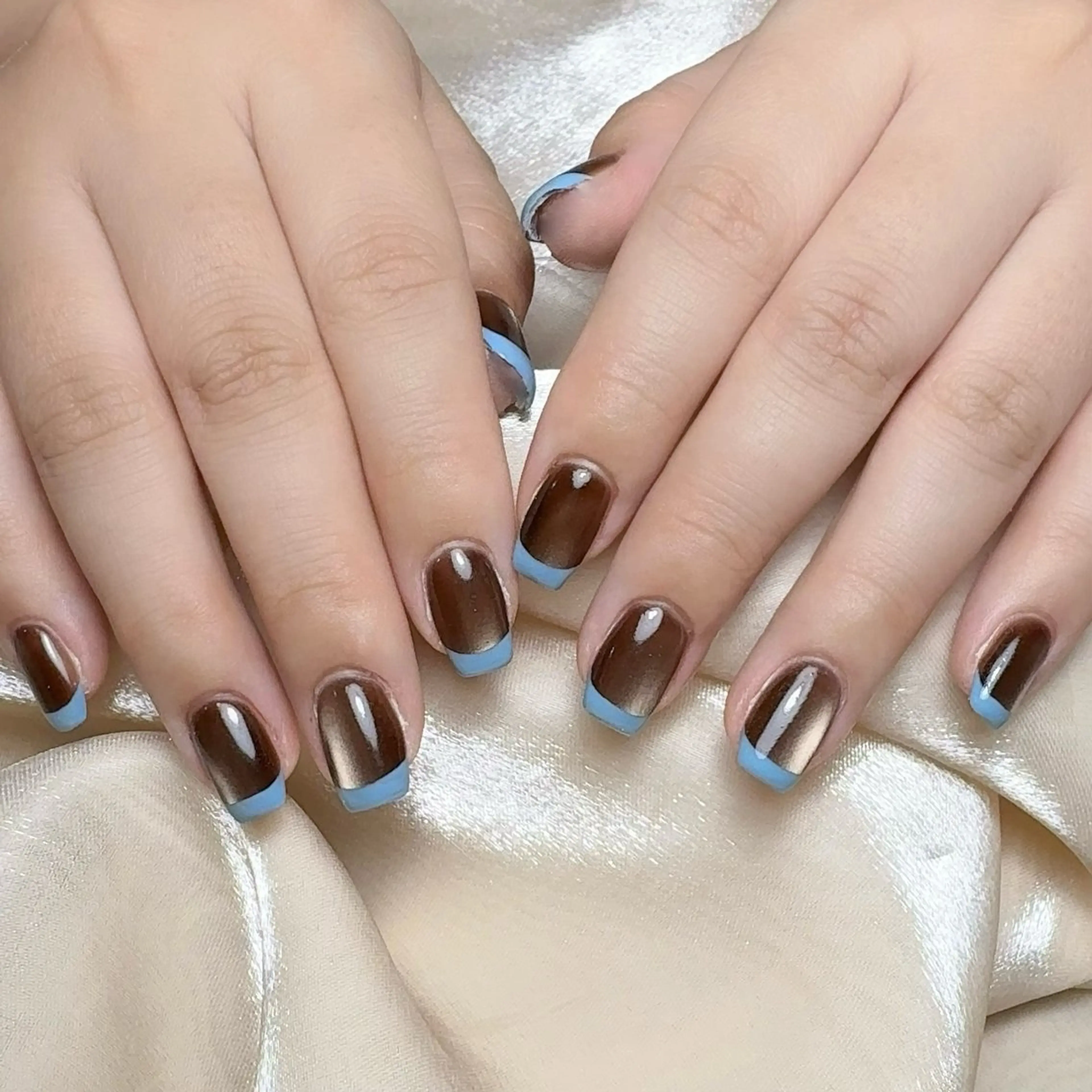 メンズ ネイル メンズ韓国風 アートネイル オーロラネイル フレンチネイル ガーリー ハンドネイル Nail salon 木にいるのネイルデザイン