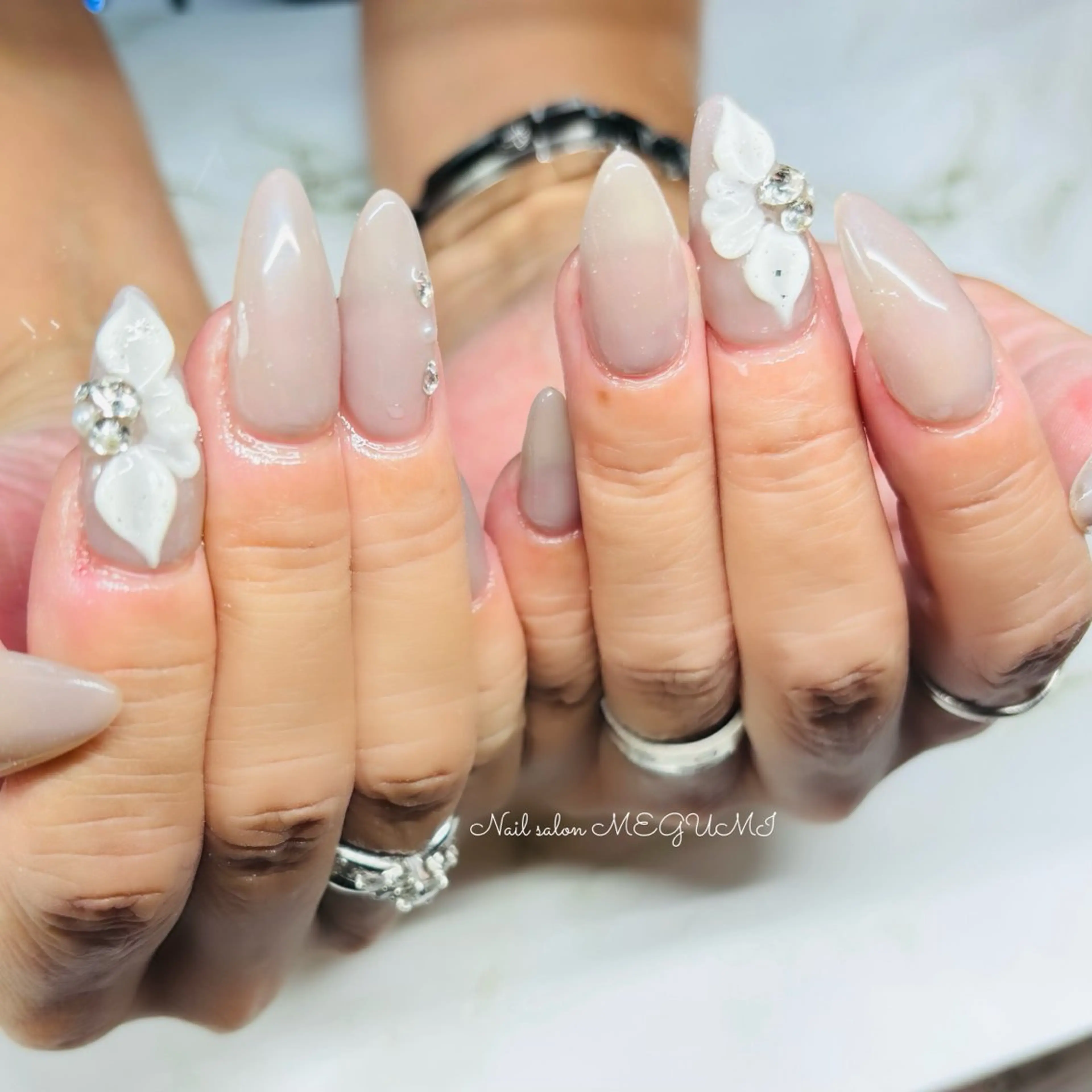 ネイル Nail salon MEGUMIのネイルデザイン