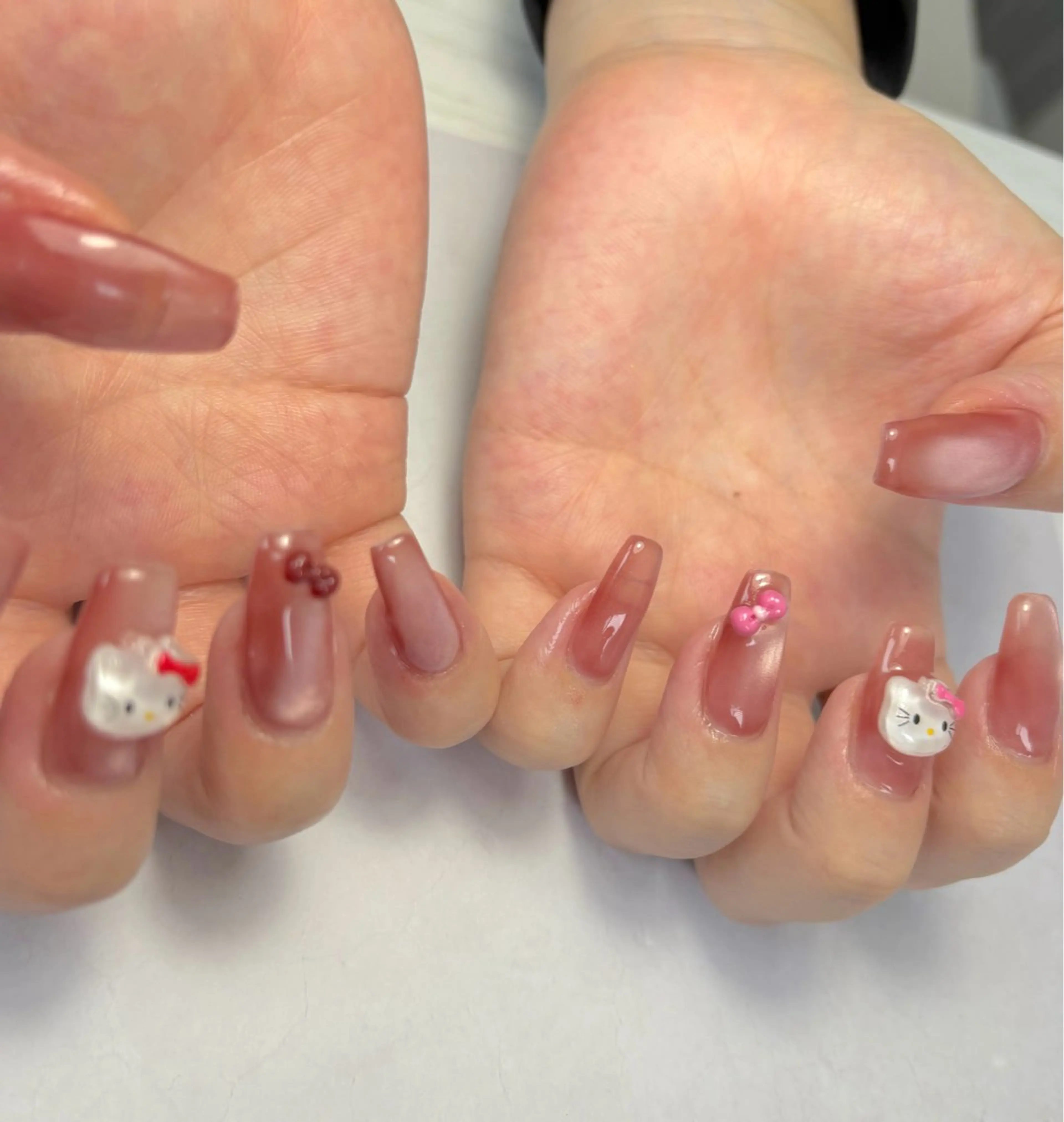 ネイル 氷ネイル・うるうるネイル マグネットネイル ハンドネイル Nail Salon noiのネイルデザイン