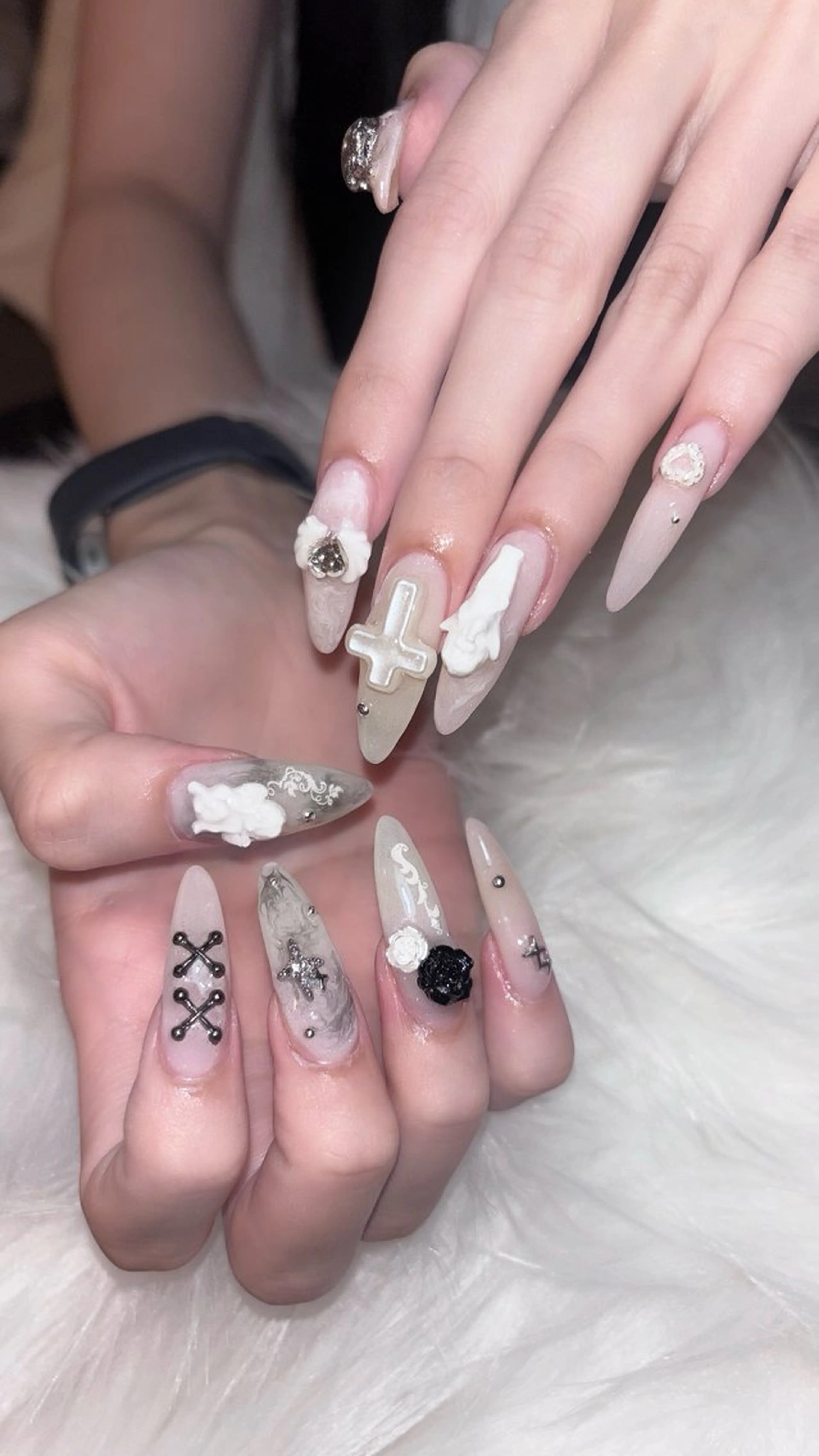 ネイル 名古屋ワンホンネイル 沙理亜のネイルデザイン