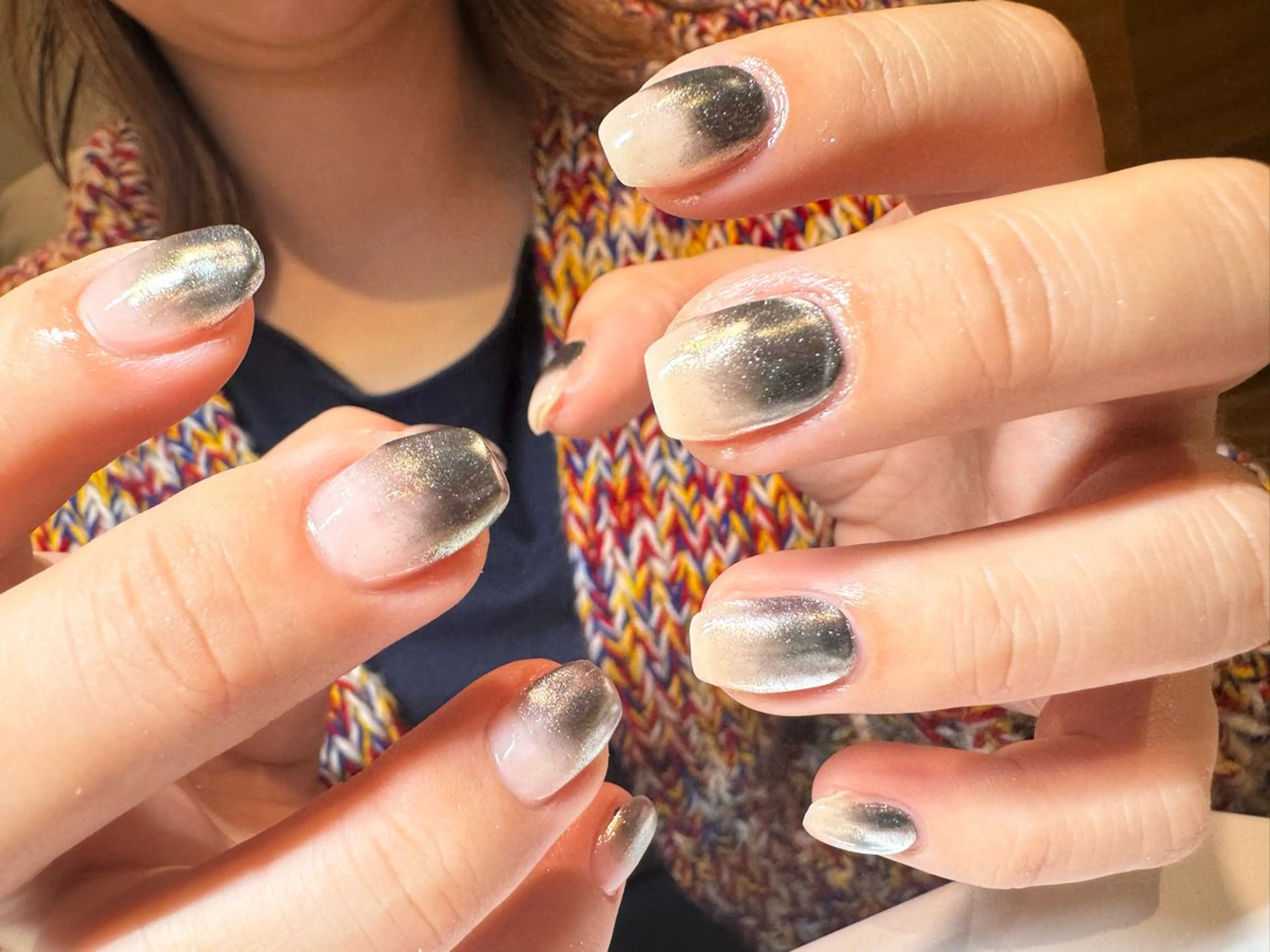 ネイル グラデーション ミラーネイル ハンドネイル tsumeasobi 🪬macoのネイルデザイン