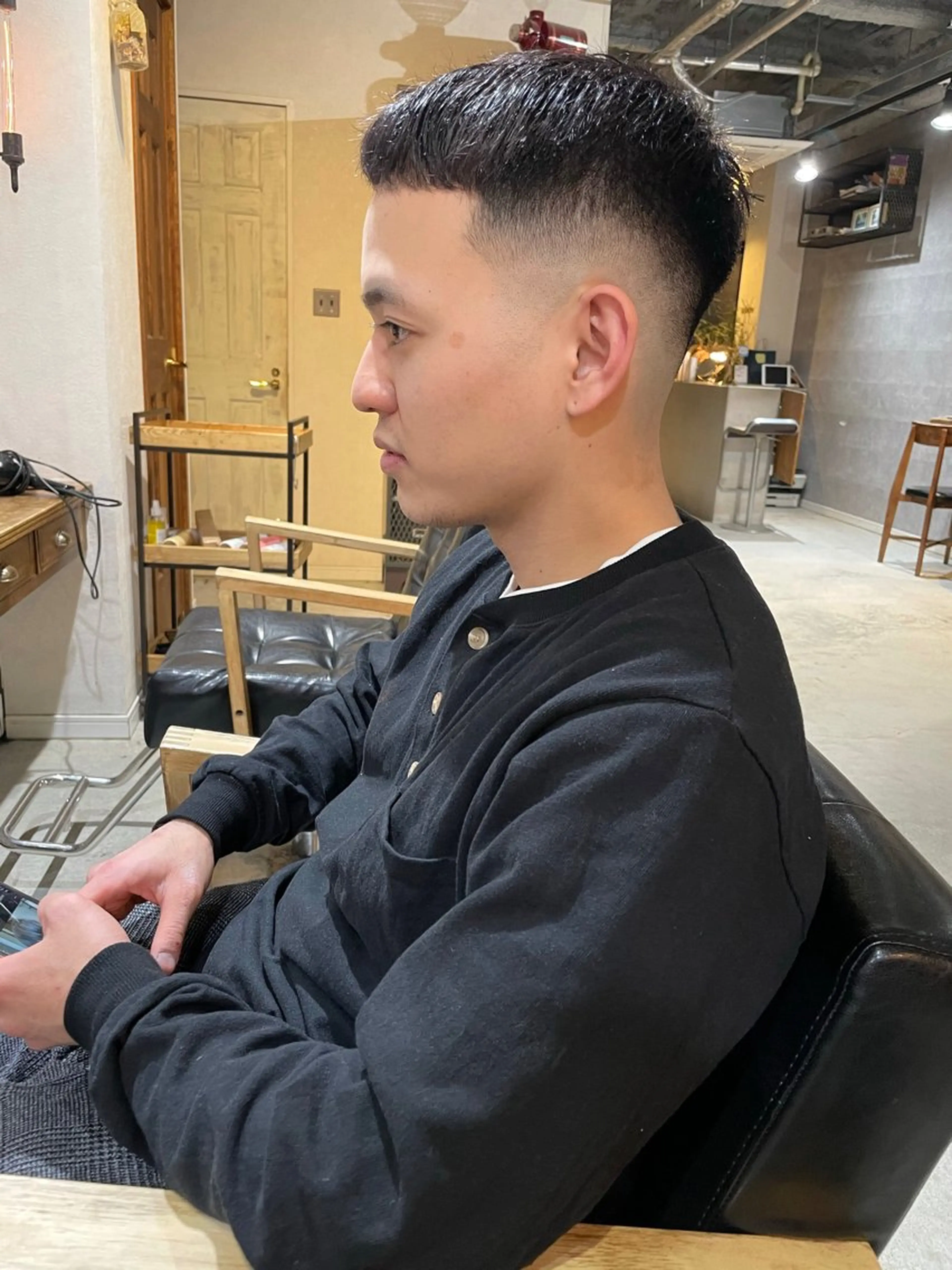 ショート メンズ カット 俵 知広のヘアスタイル